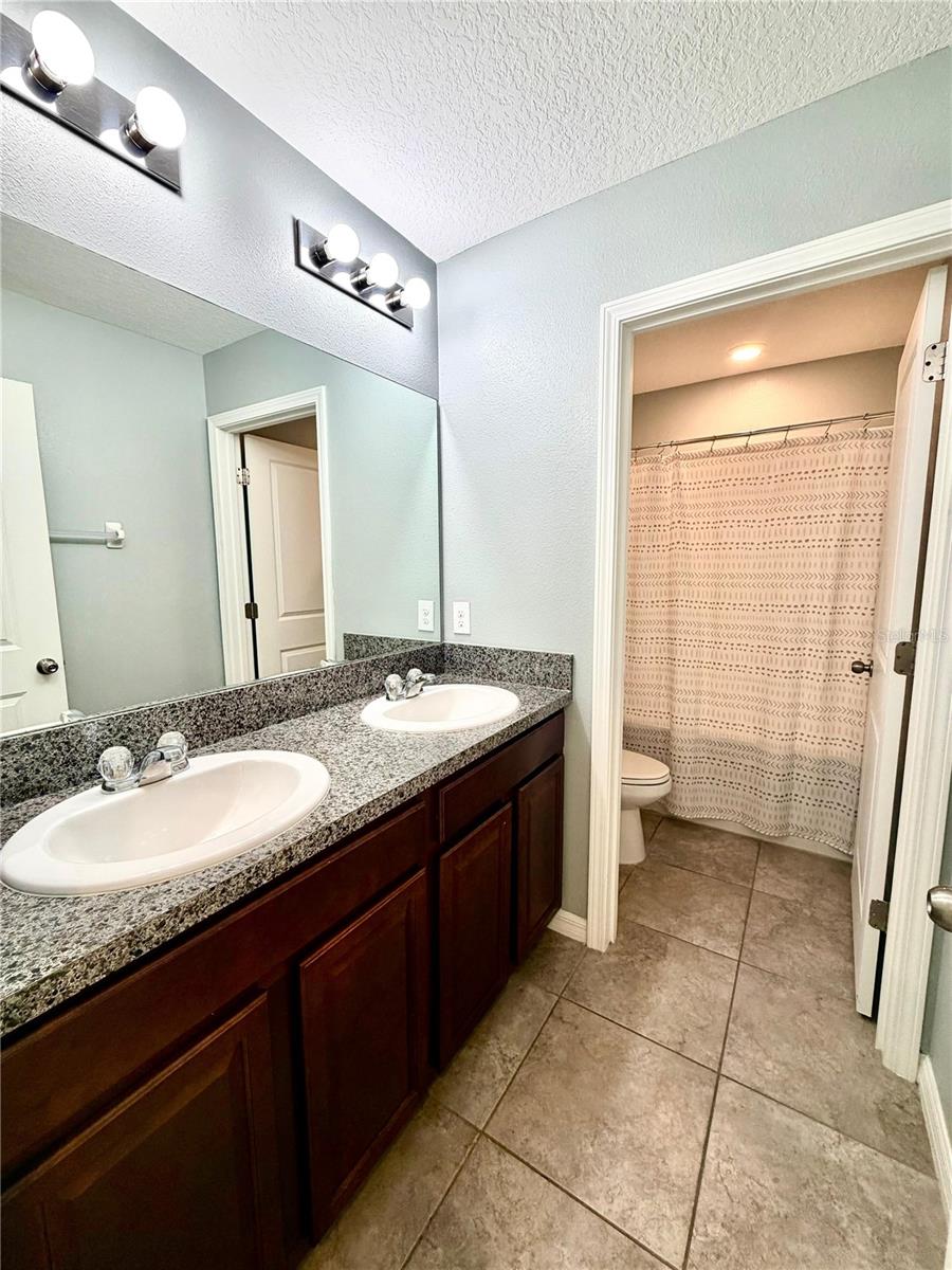 6821 BLUE MOON WAY, SUN CITY CENTER, FL, 33573