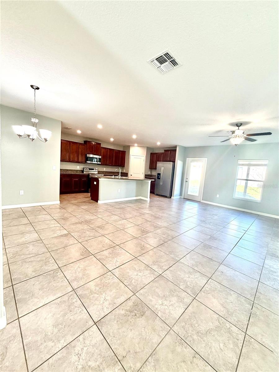 6821 BLUE MOON WAY, SUN CITY CENTER, FL, 33573