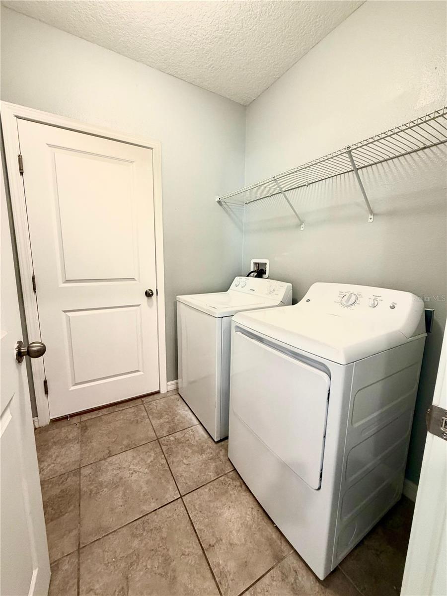 6821 BLUE MOON WAY, SUN CITY CENTER, FL, 33573