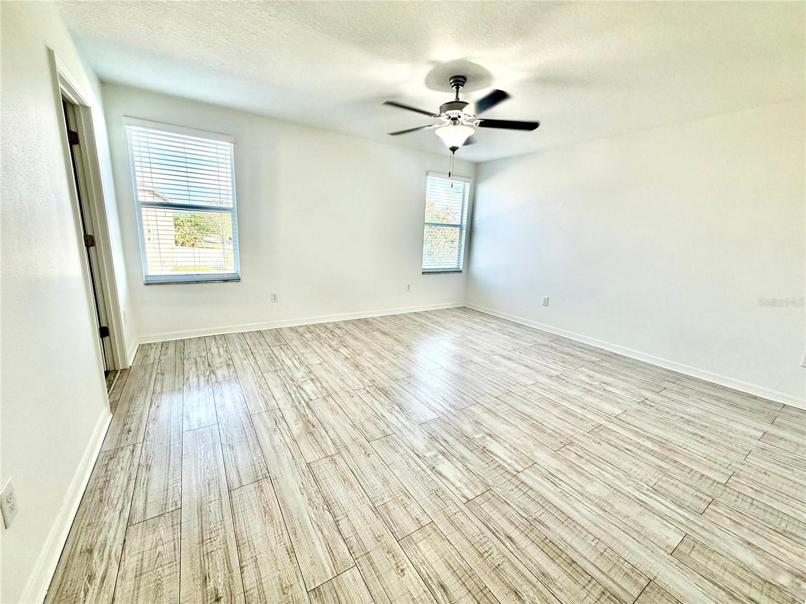 6821 BLUE MOON WAY, SUN CITY CENTER, FL, 33573
