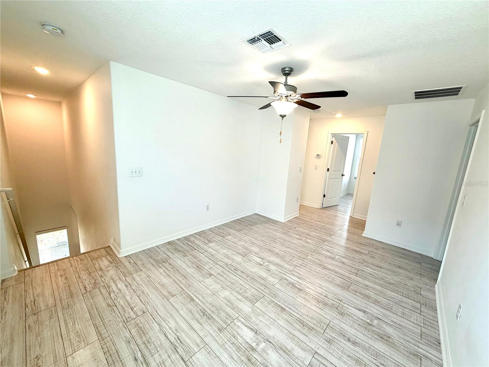 6821 BLUE MOON WAY, SUN CITY CENTER, FL, 33573