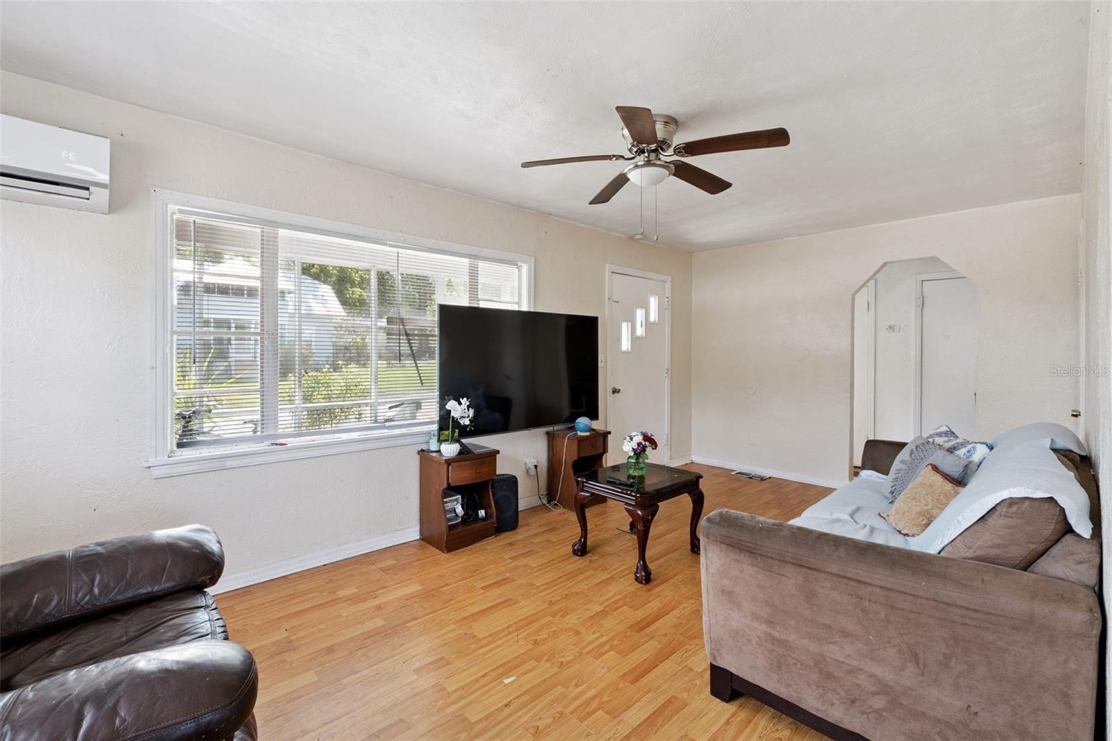 806 S MAIN AVE, GROVELAND, FL, 34736