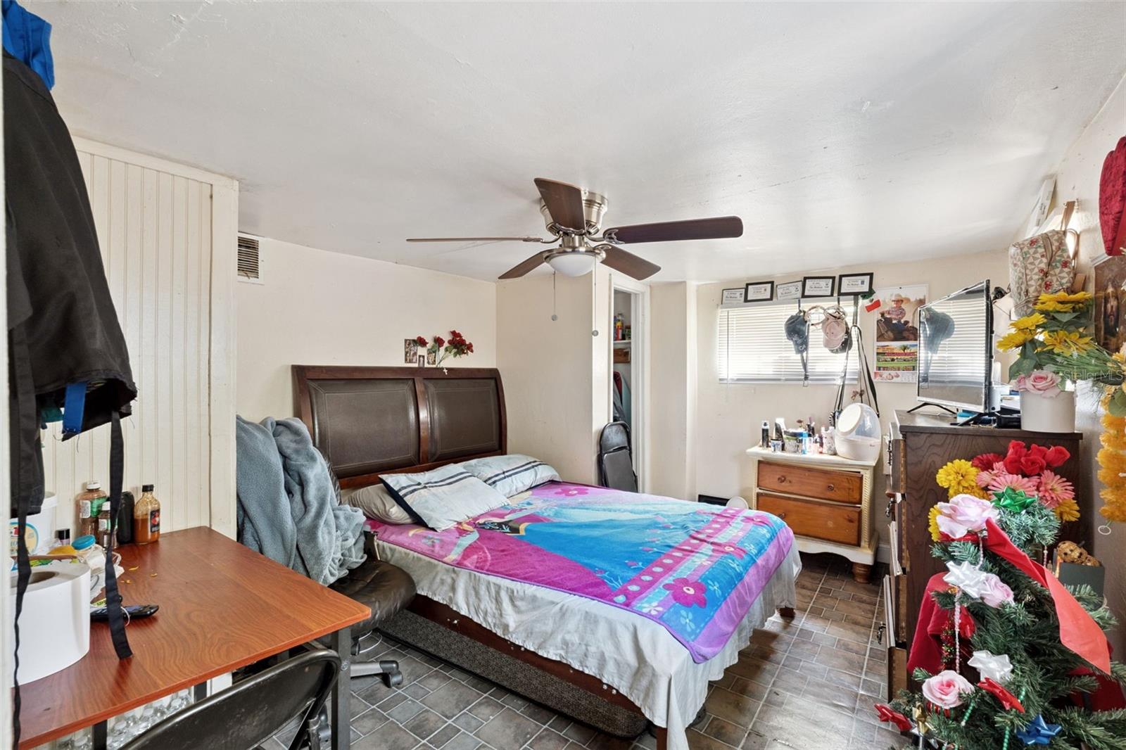 806 S MAIN AVE, GROVELAND, FL, 34736