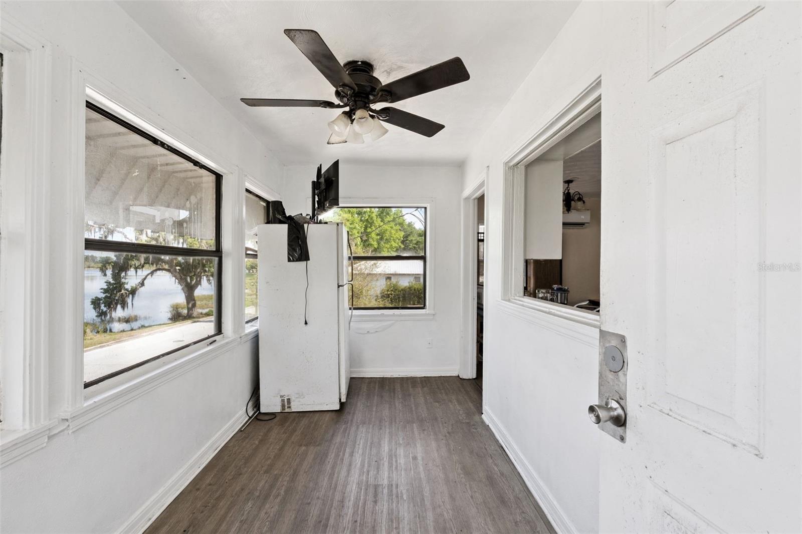 806 S MAIN AVE, GROVELAND, FL, 34736