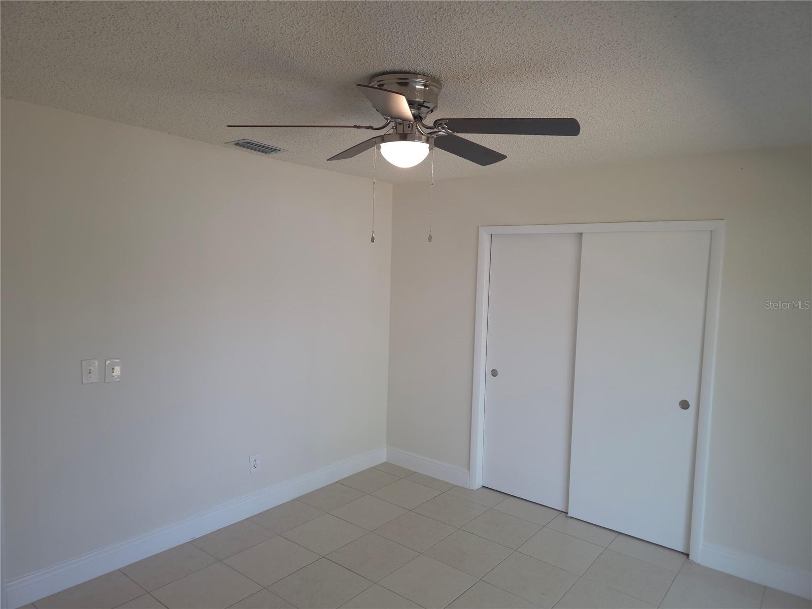 10410 N OJUS DR, TAMPA, FL, 33617
