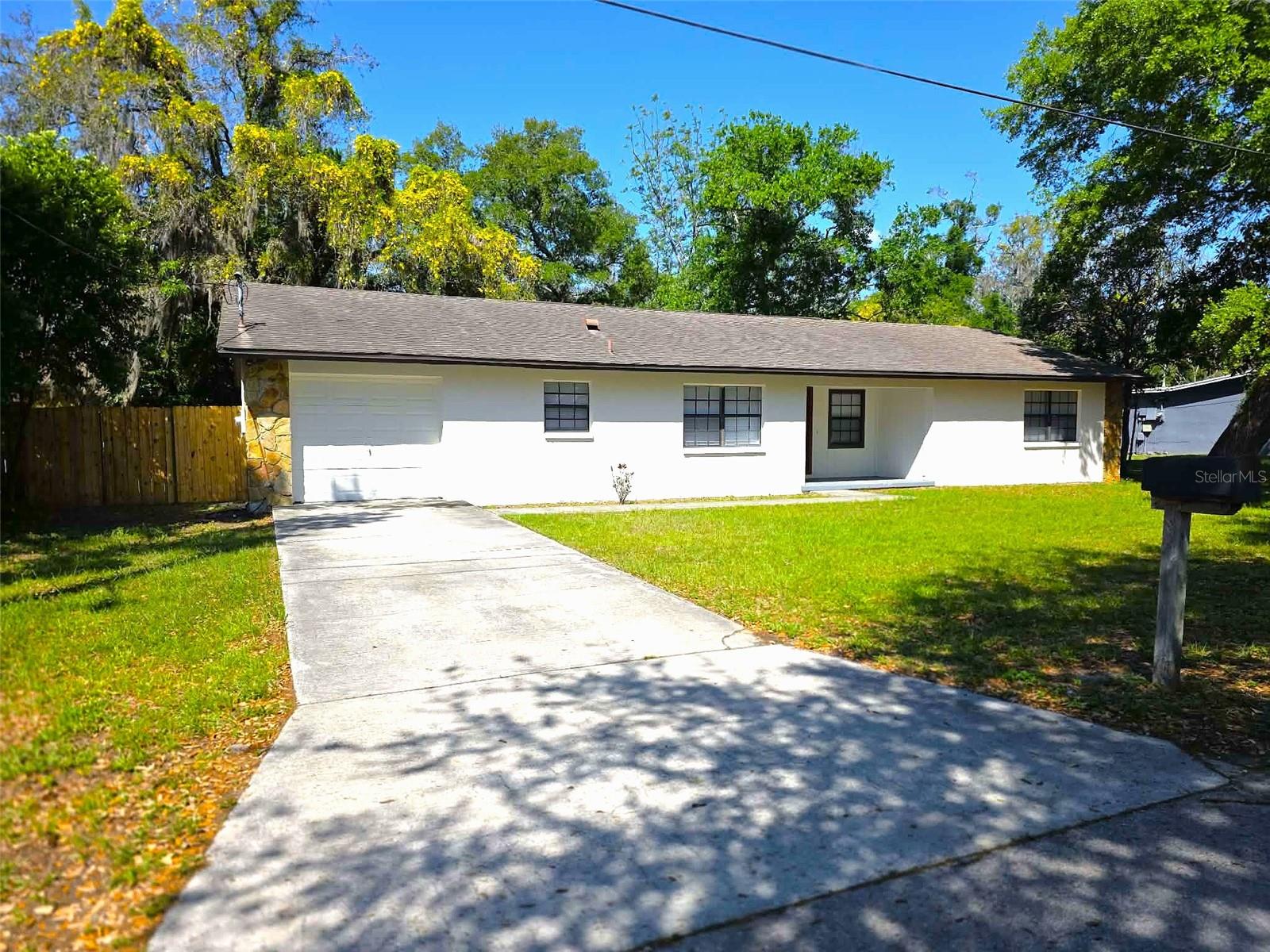 10410 N OJUS DR, TAMPA, FL, 33617