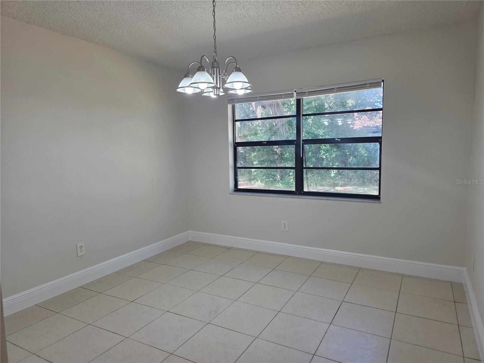 10410 N OJUS DR, TAMPA, FL, 33617