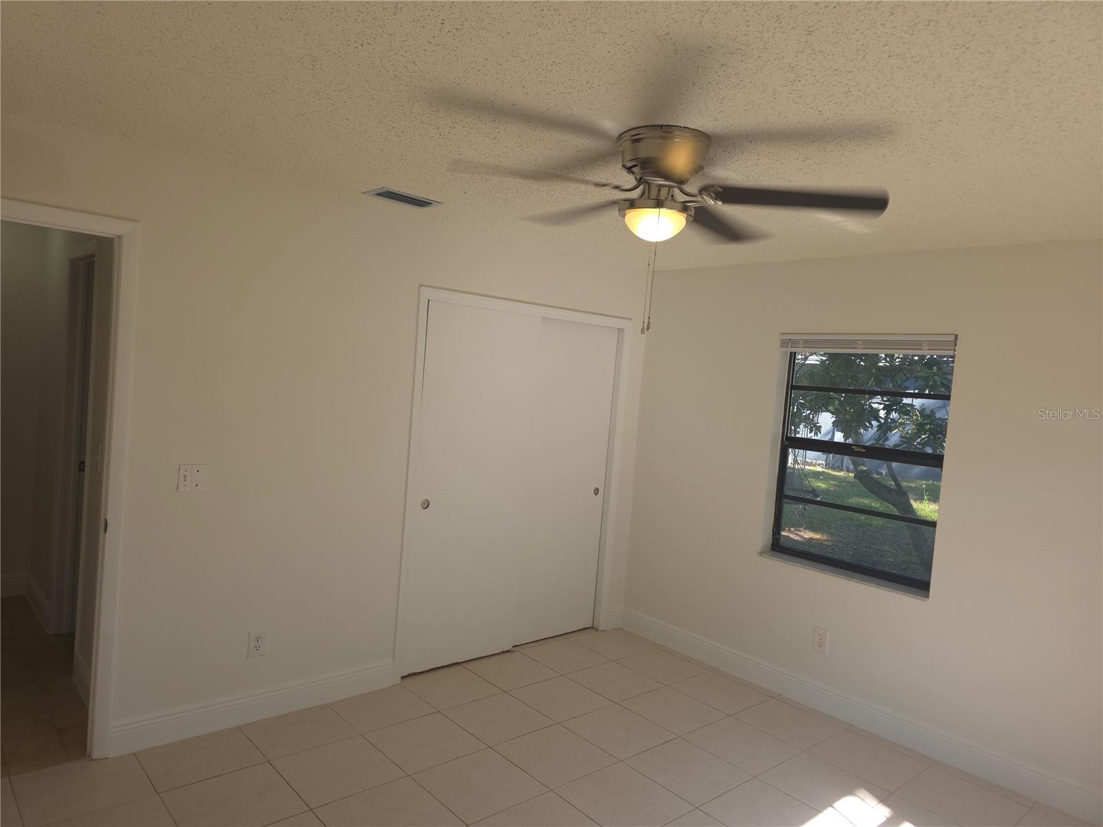 10410 N OJUS DR, TAMPA, FL, 33617