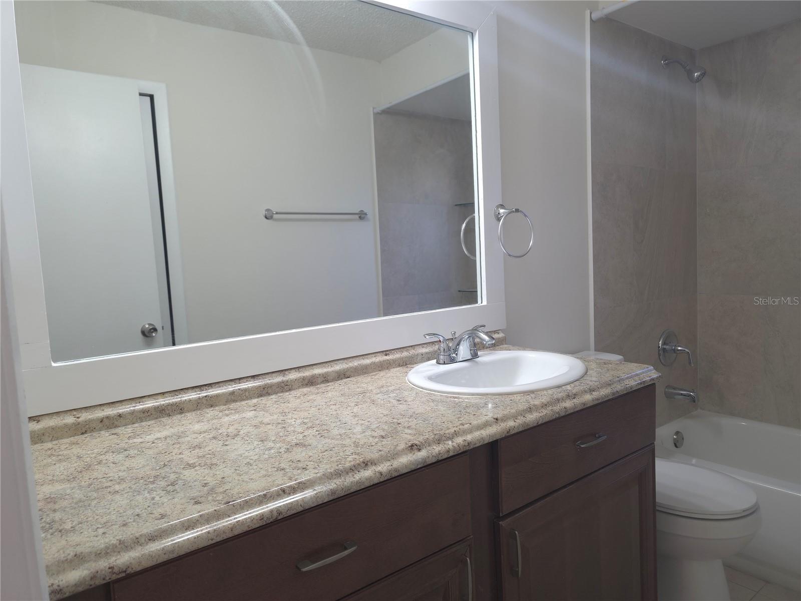 10410 N OJUS DR, TAMPA, FL, 33617