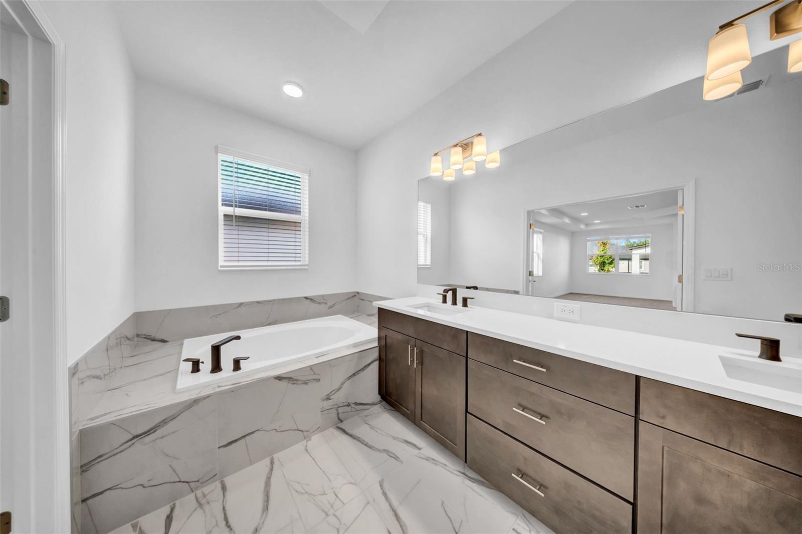 5841 RIVERSTON AVE, WESLEY CHAPEL, FL, 33545