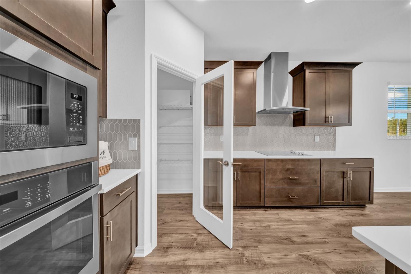 5841 RIVERSTON AVE, WESLEY CHAPEL, FL, 33545