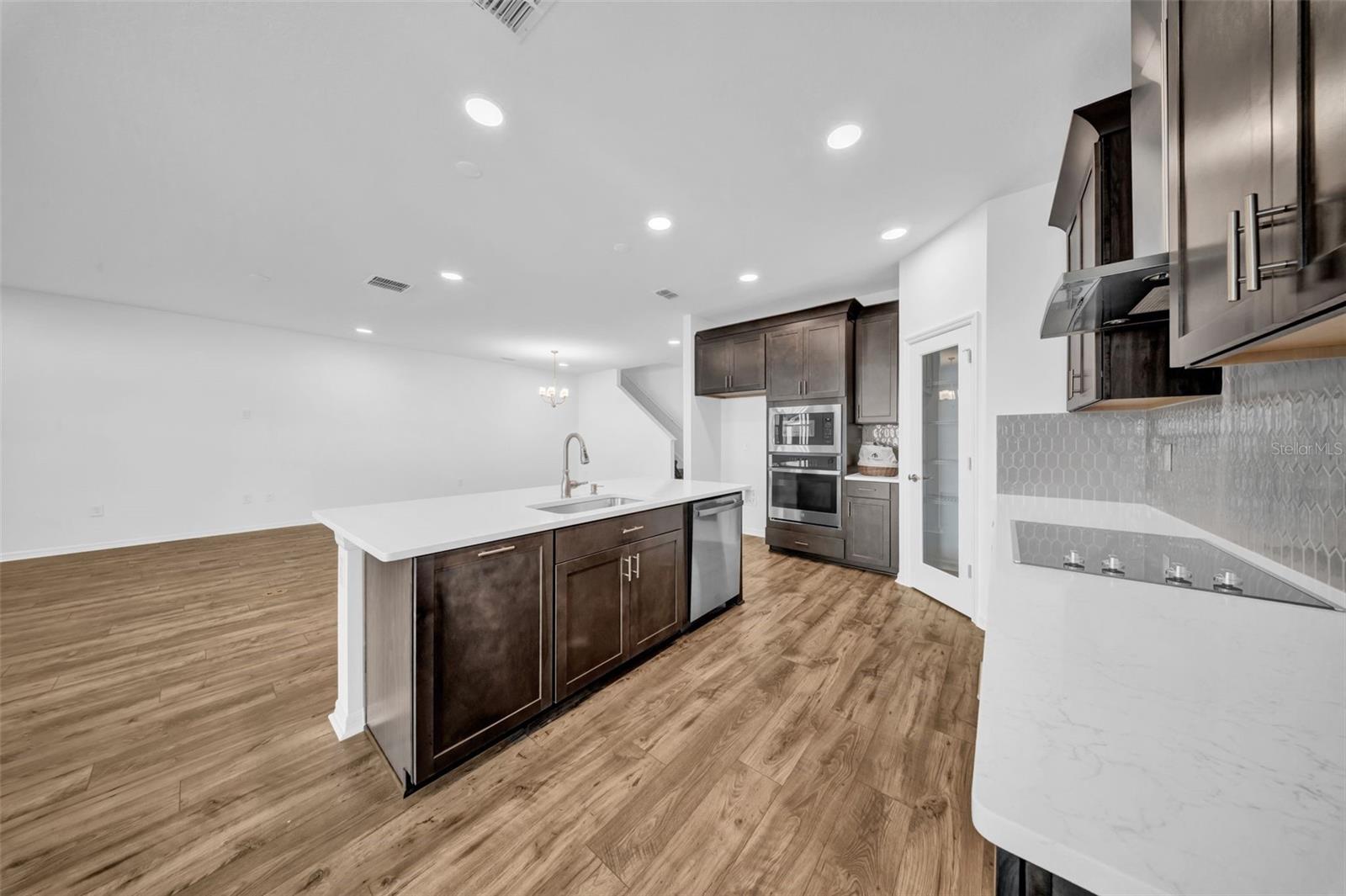5841 RIVERSTON AVE, WESLEY CHAPEL, FL, 33545