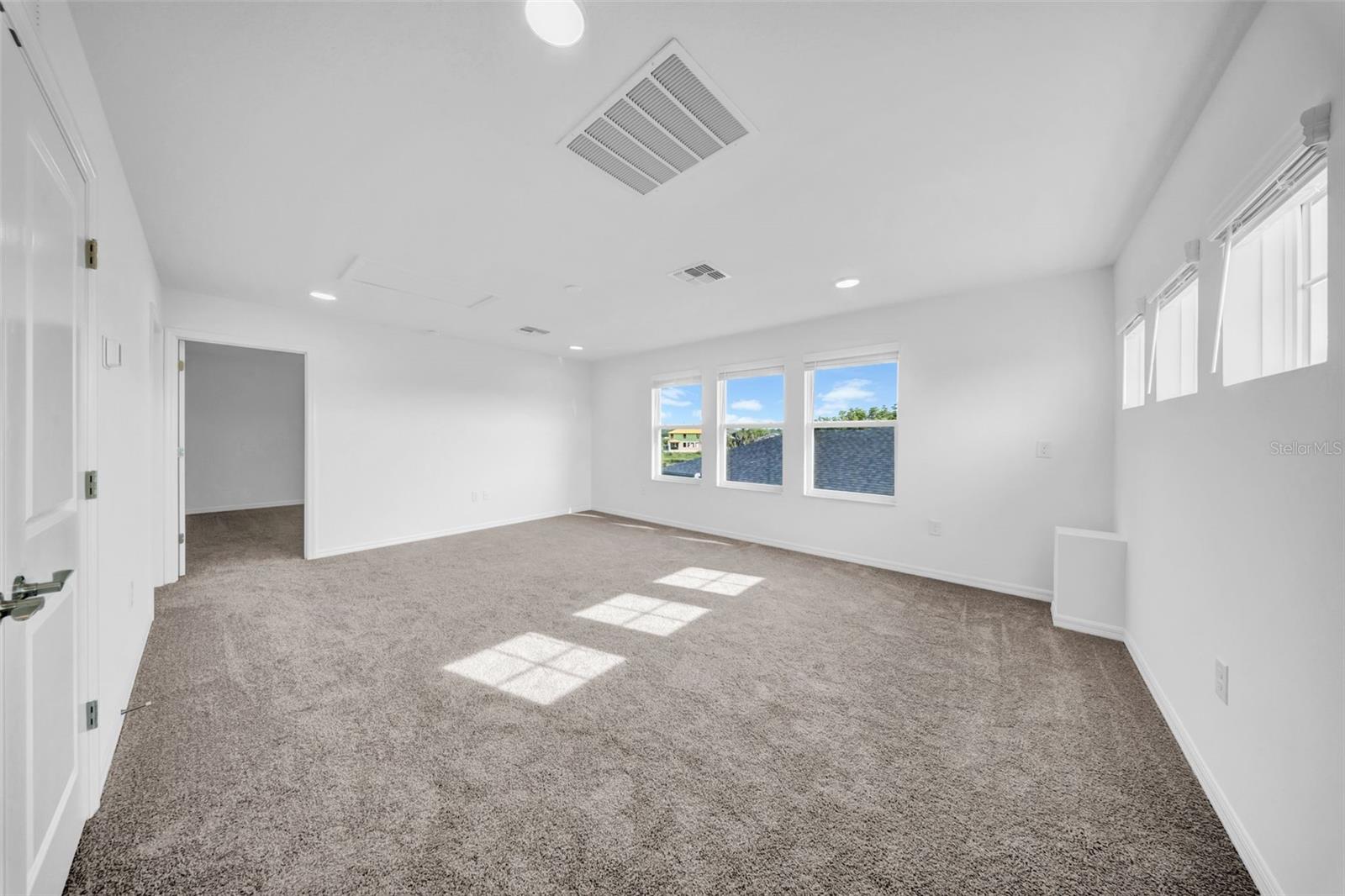 5841 RIVERSTON AVE, WESLEY CHAPEL, FL, 33545