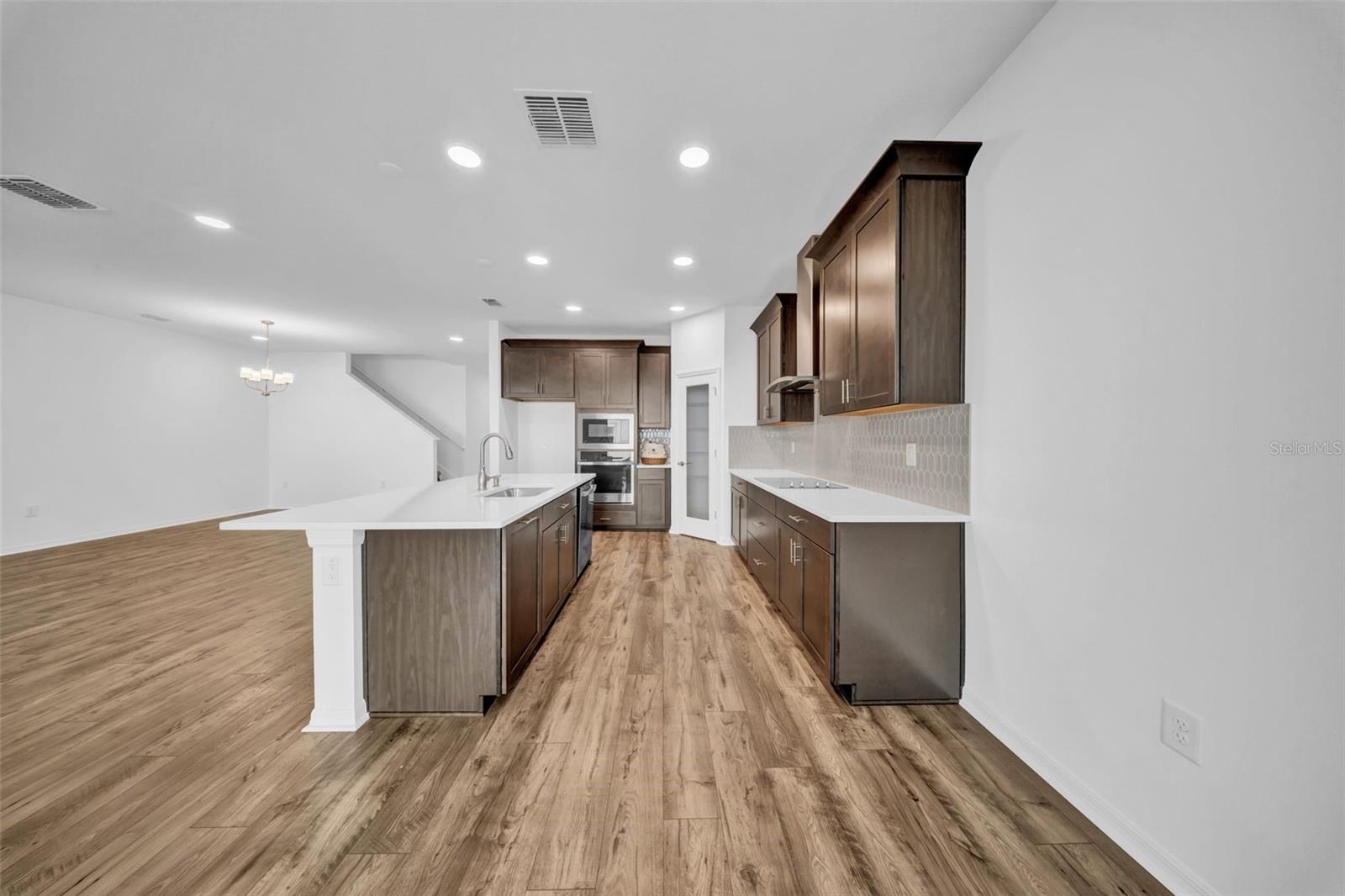 5841 RIVERSTON AVE, WESLEY CHAPEL, FL, 33545