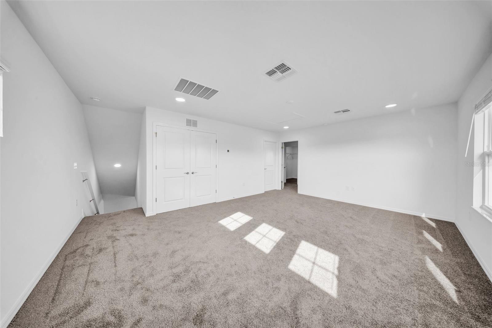 5841 RIVERSTON AVE, WESLEY CHAPEL, FL, 33545
