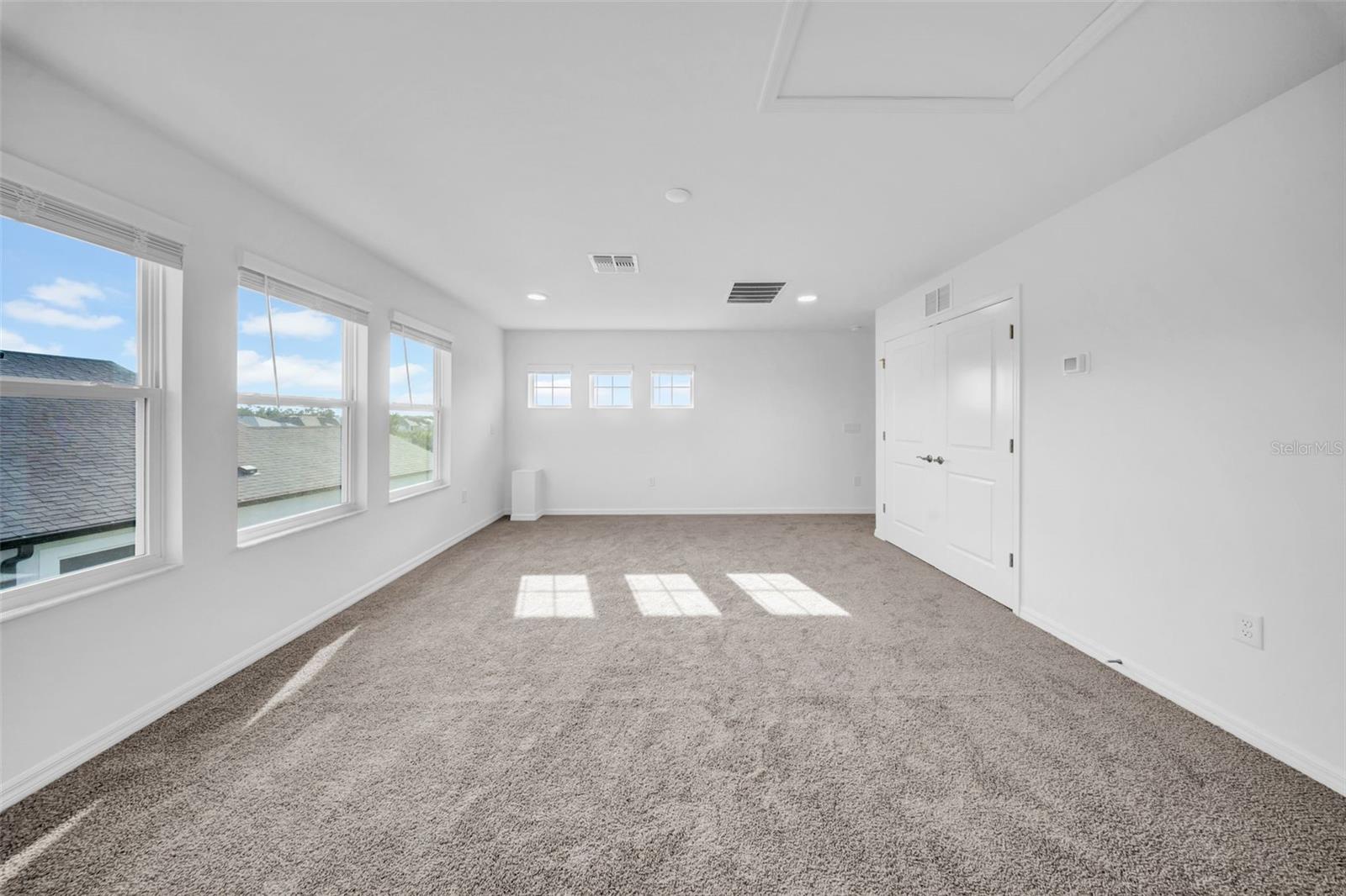 5841 RIVERSTON AVE, WESLEY CHAPEL, FL, 33545