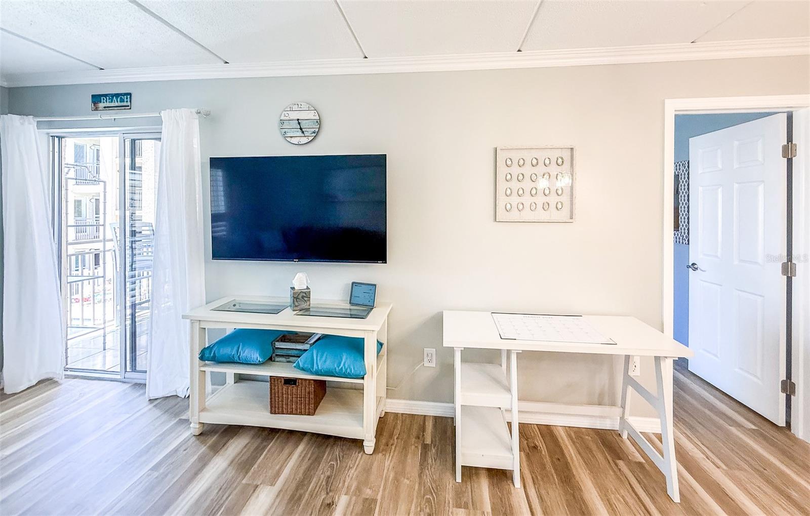 845 BENJAMIN FRANKLIN DR #202, SARASOTA, FL, 34236