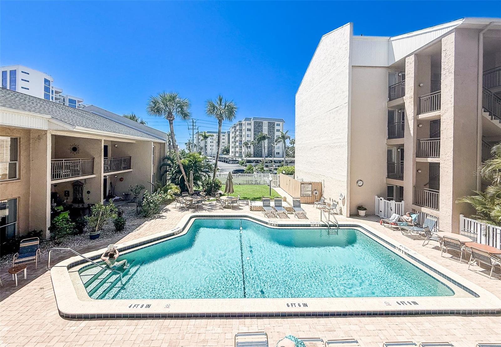 845 BENJAMIN FRANKLIN DR #202, SARASOTA, FL, 34236