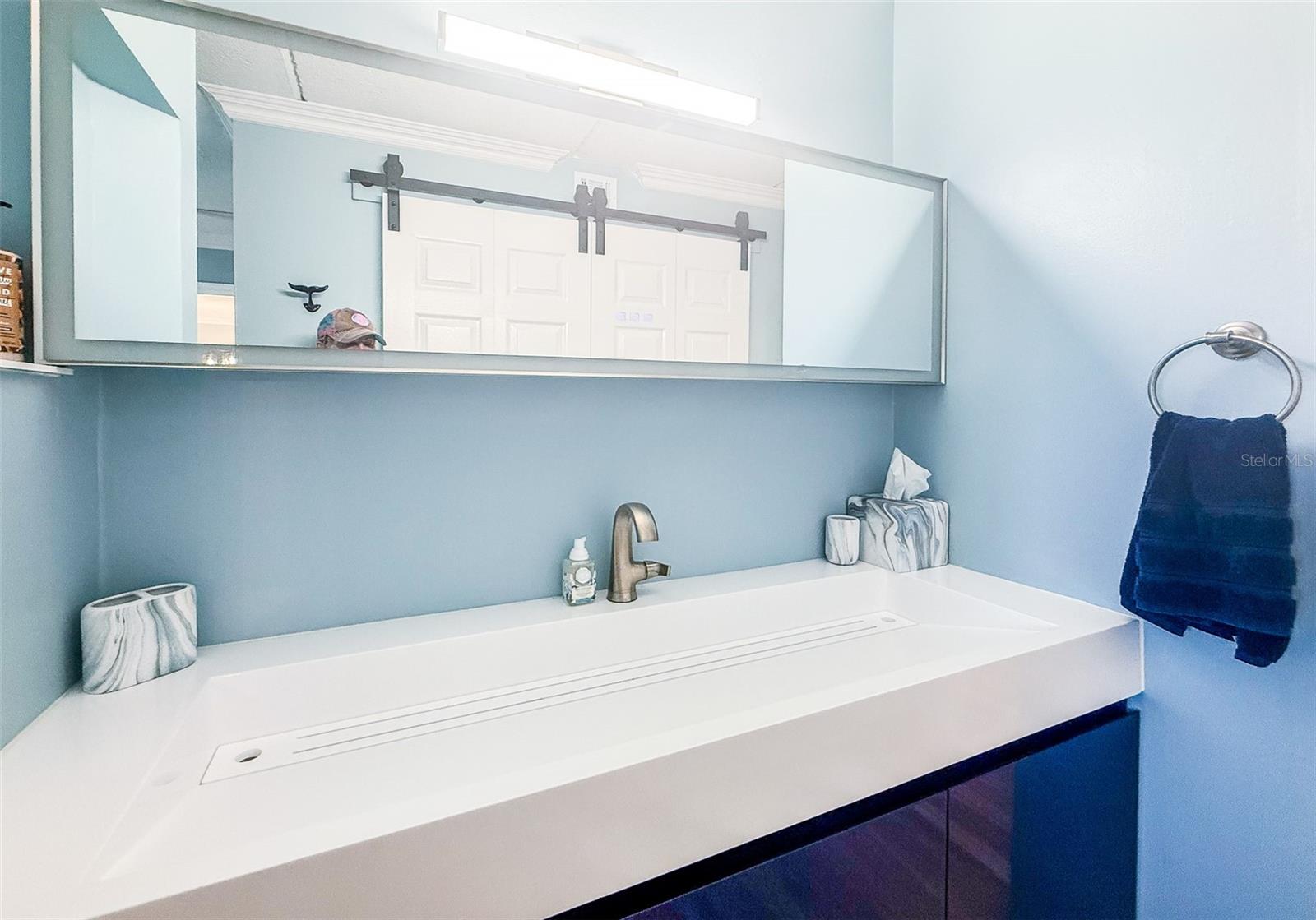 845 BENJAMIN FRANKLIN DR #202, SARASOTA, FL, 34236