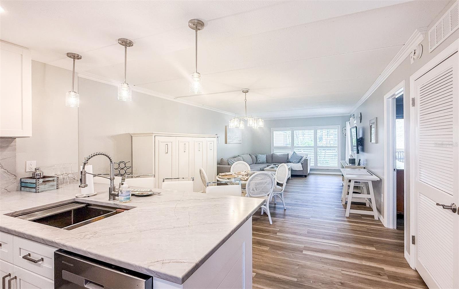 845 BENJAMIN FRANKLIN DR #202, SARASOTA, FL, 34236