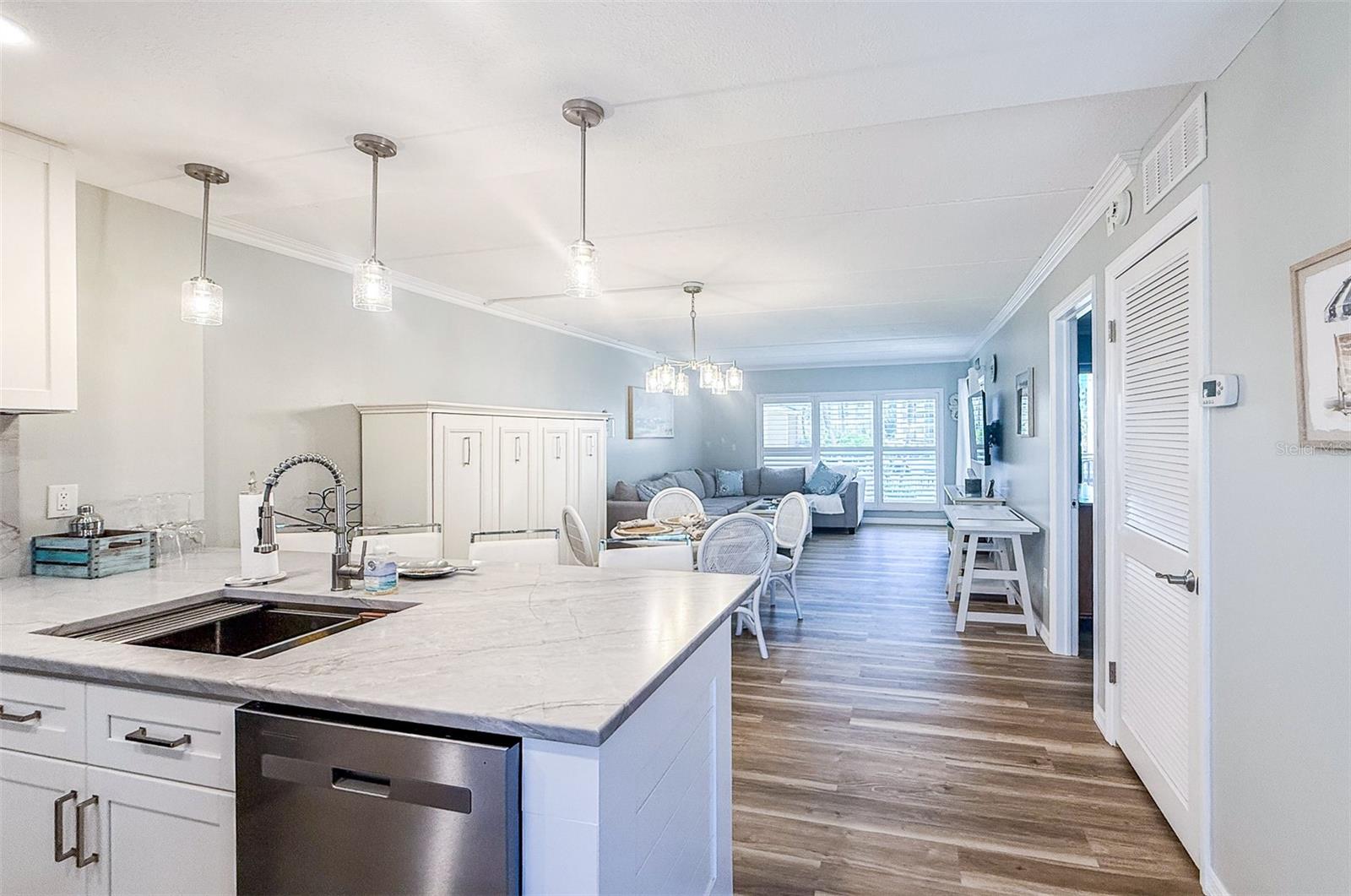 845 BENJAMIN FRANKLIN DR #202, SARASOTA, FL, 34236