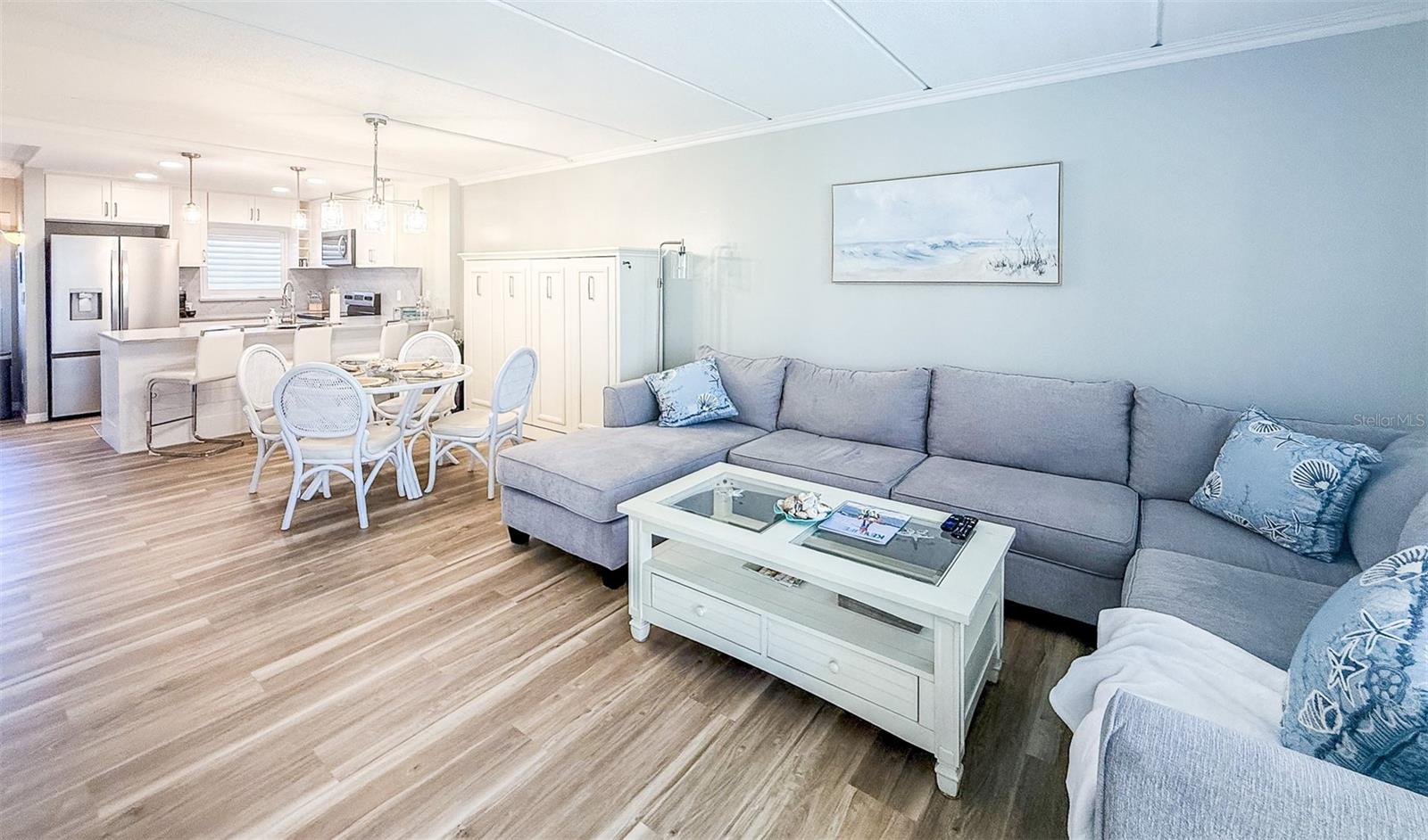 845 BENJAMIN FRANKLIN DR #202, SARASOTA, FL, 34236