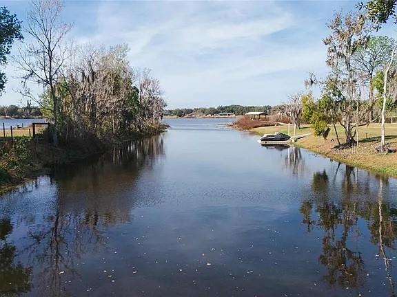 8807 OVERLOOK DR, WESLEY CHAPEL, FL, 33545