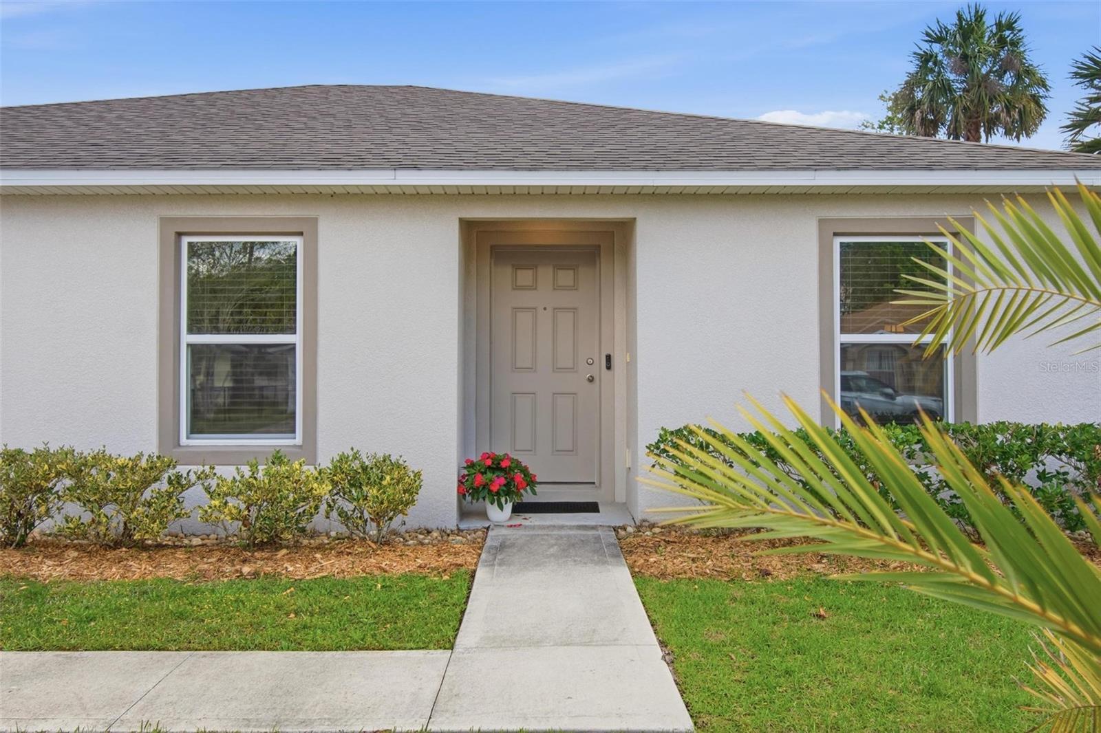 8 POST OAK LN, PALM COAST, FL, 32164