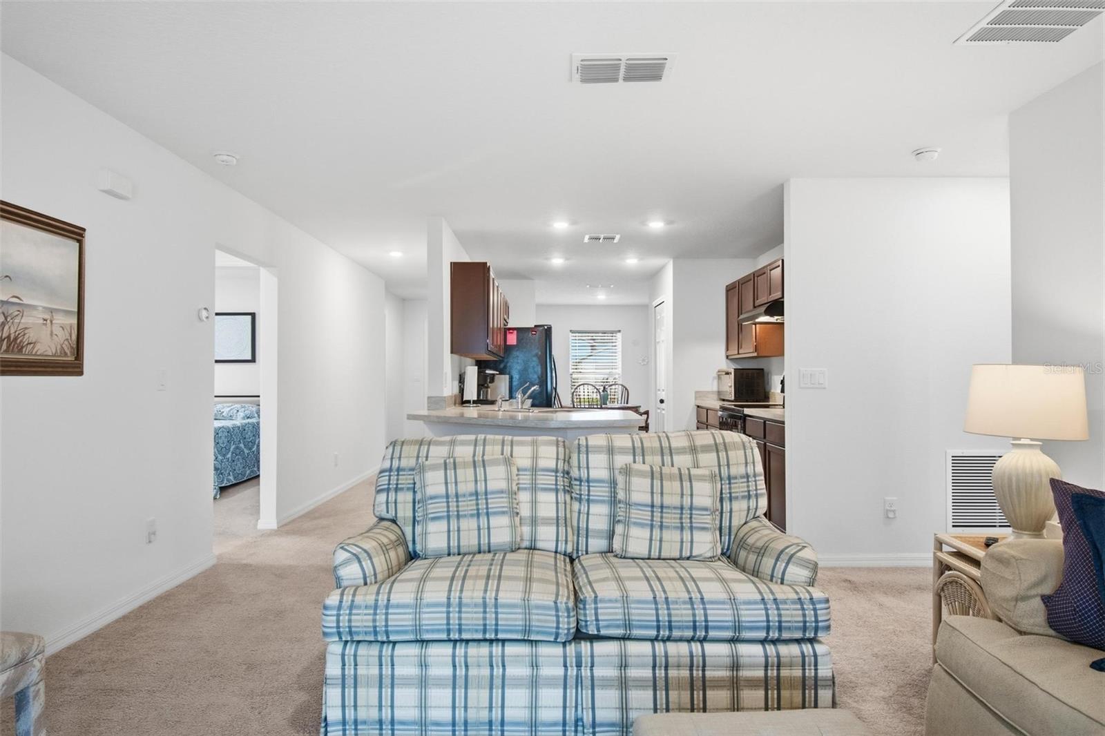 8 POST OAK LN, PALM COAST, FL, 32164