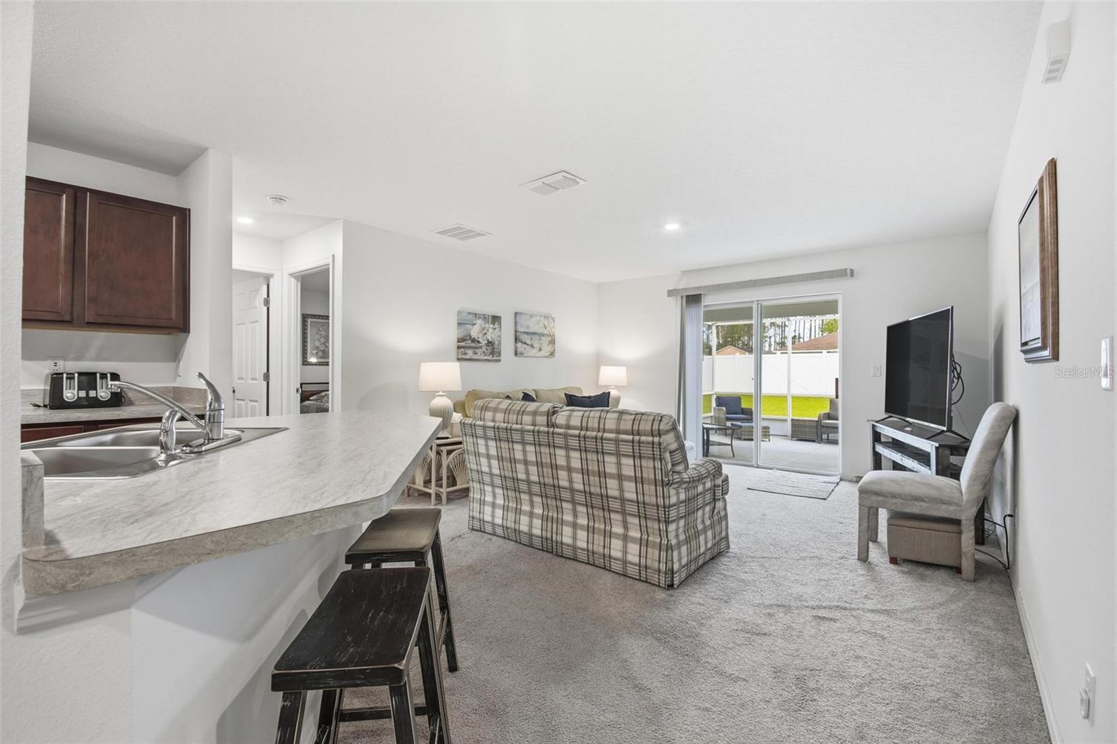 8 POST OAK LN, PALM COAST, FL, 32164