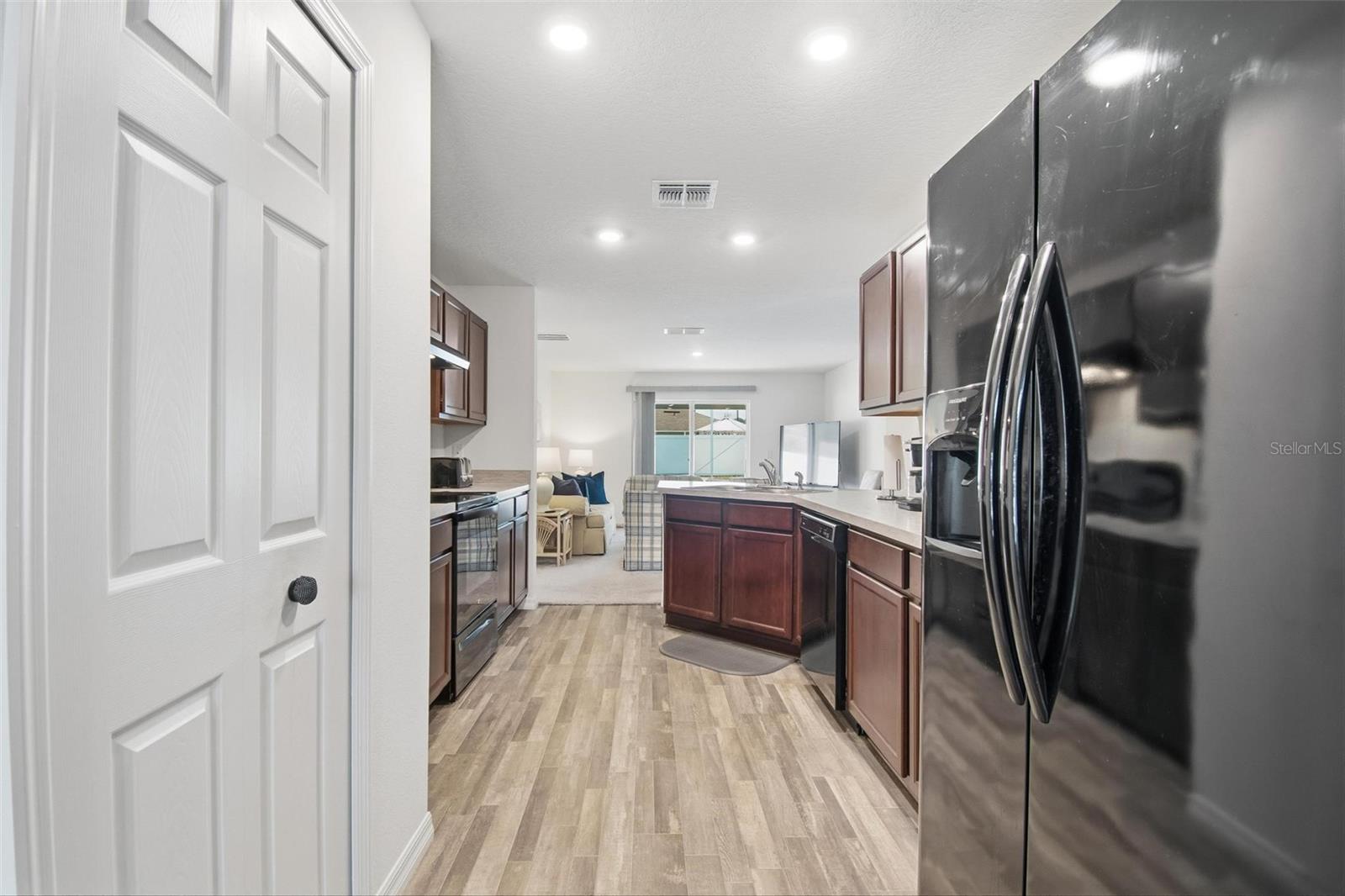 8 POST OAK LN, PALM COAST, FL, 32164