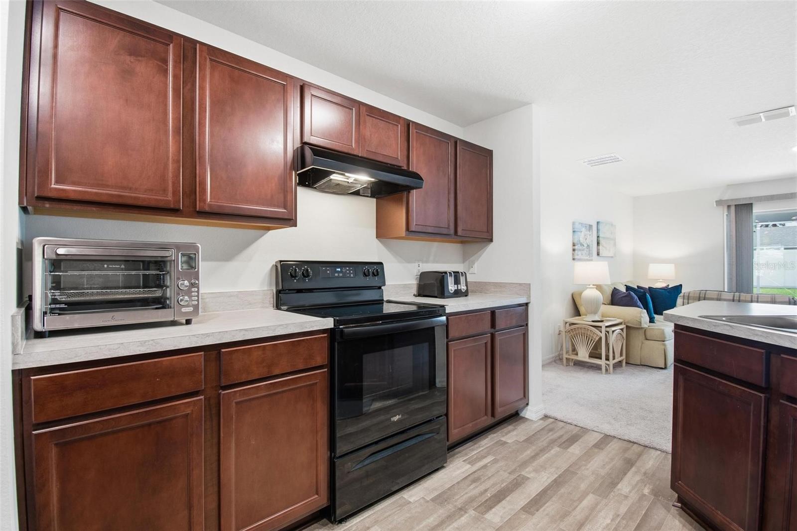 8 POST OAK LN, PALM COAST, FL, 32164