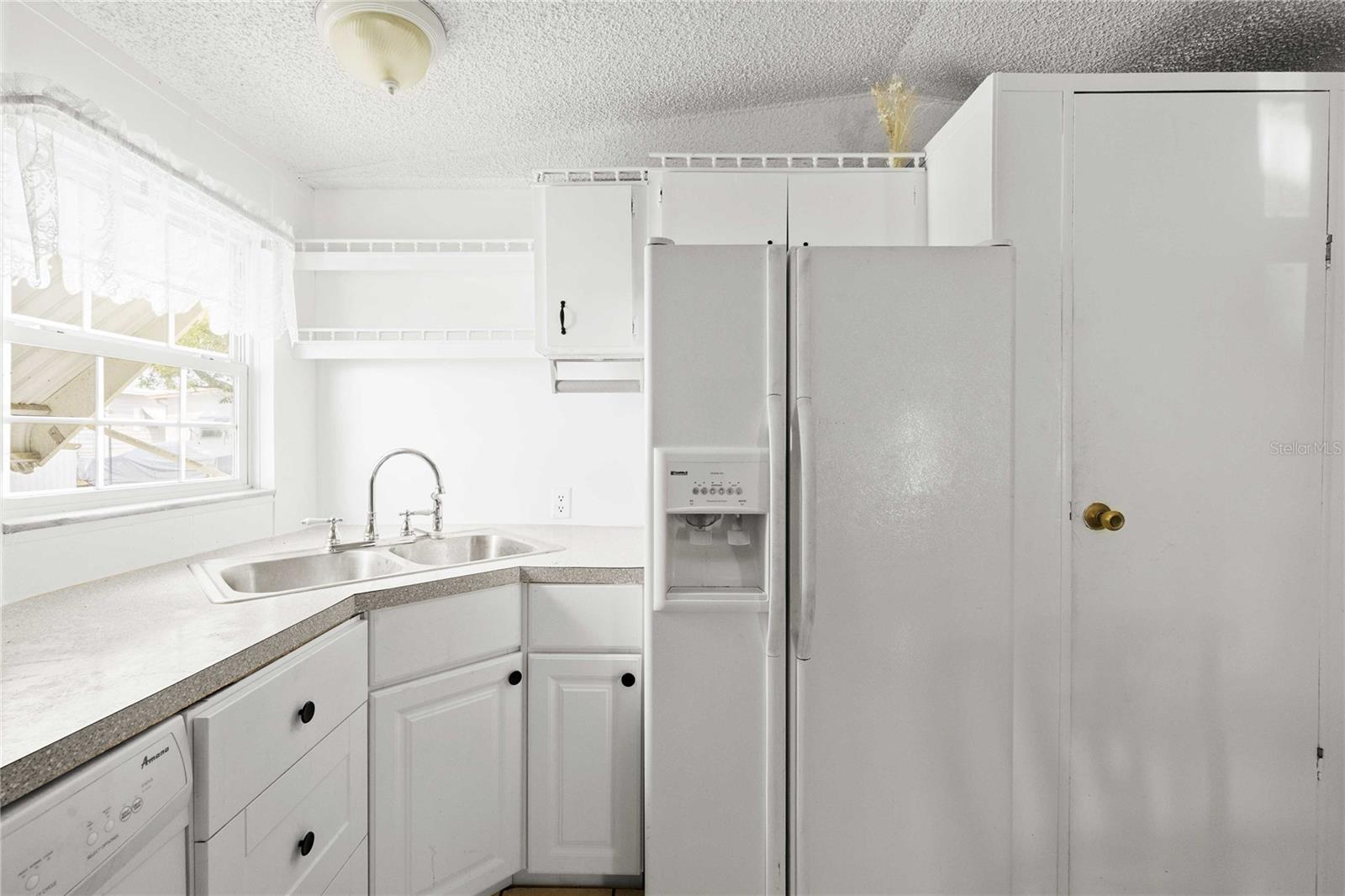 36941 BETH AVE, ZEPHYRHILLS, FL, 33542