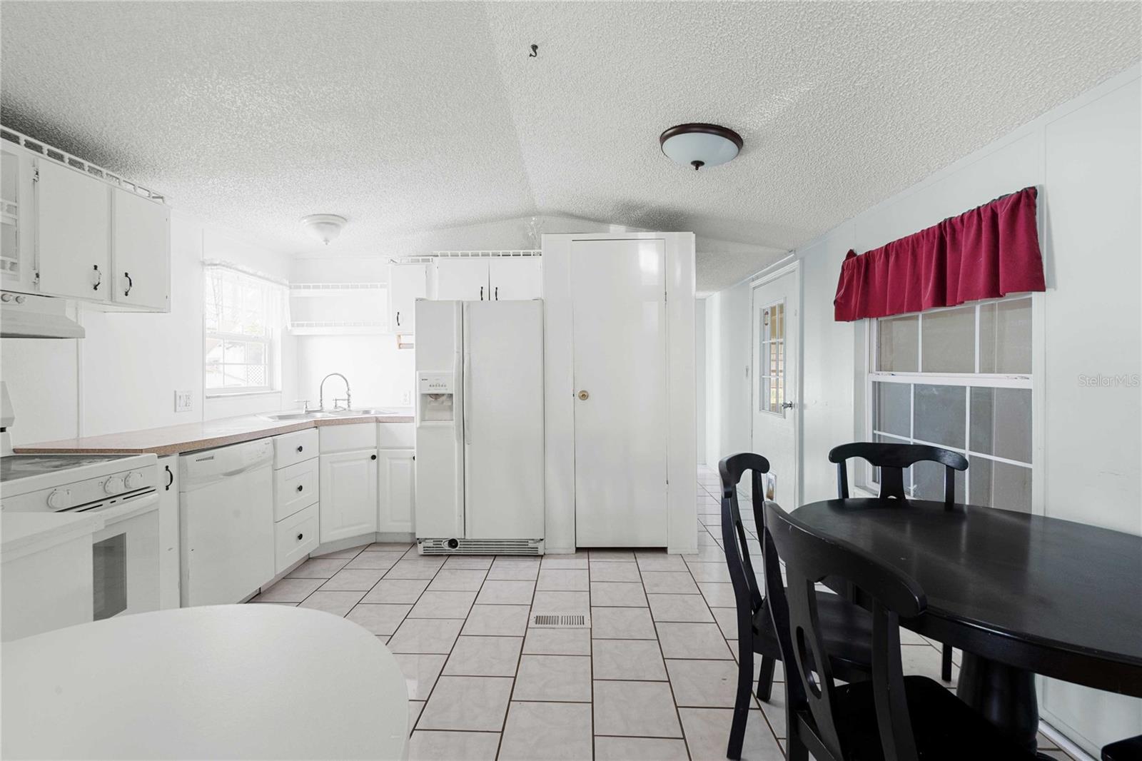 36941 BETH AVE, ZEPHYRHILLS, FL, 33542