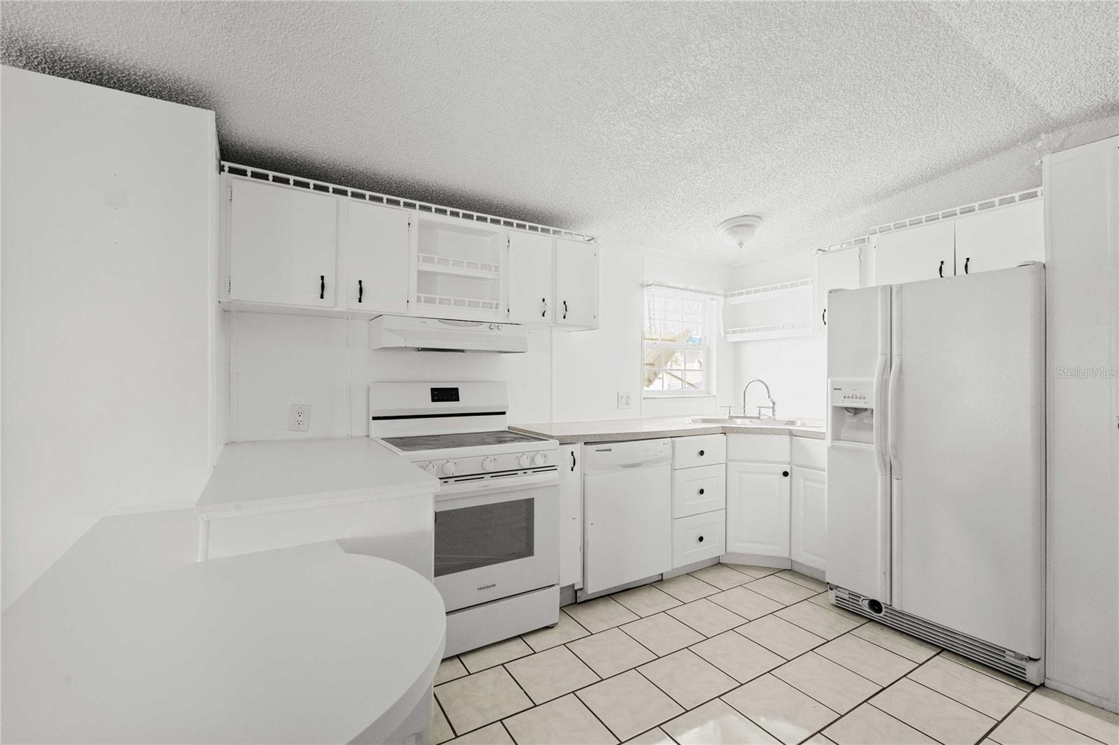 36941 BETH AVE, ZEPHYRHILLS, FL, 33542