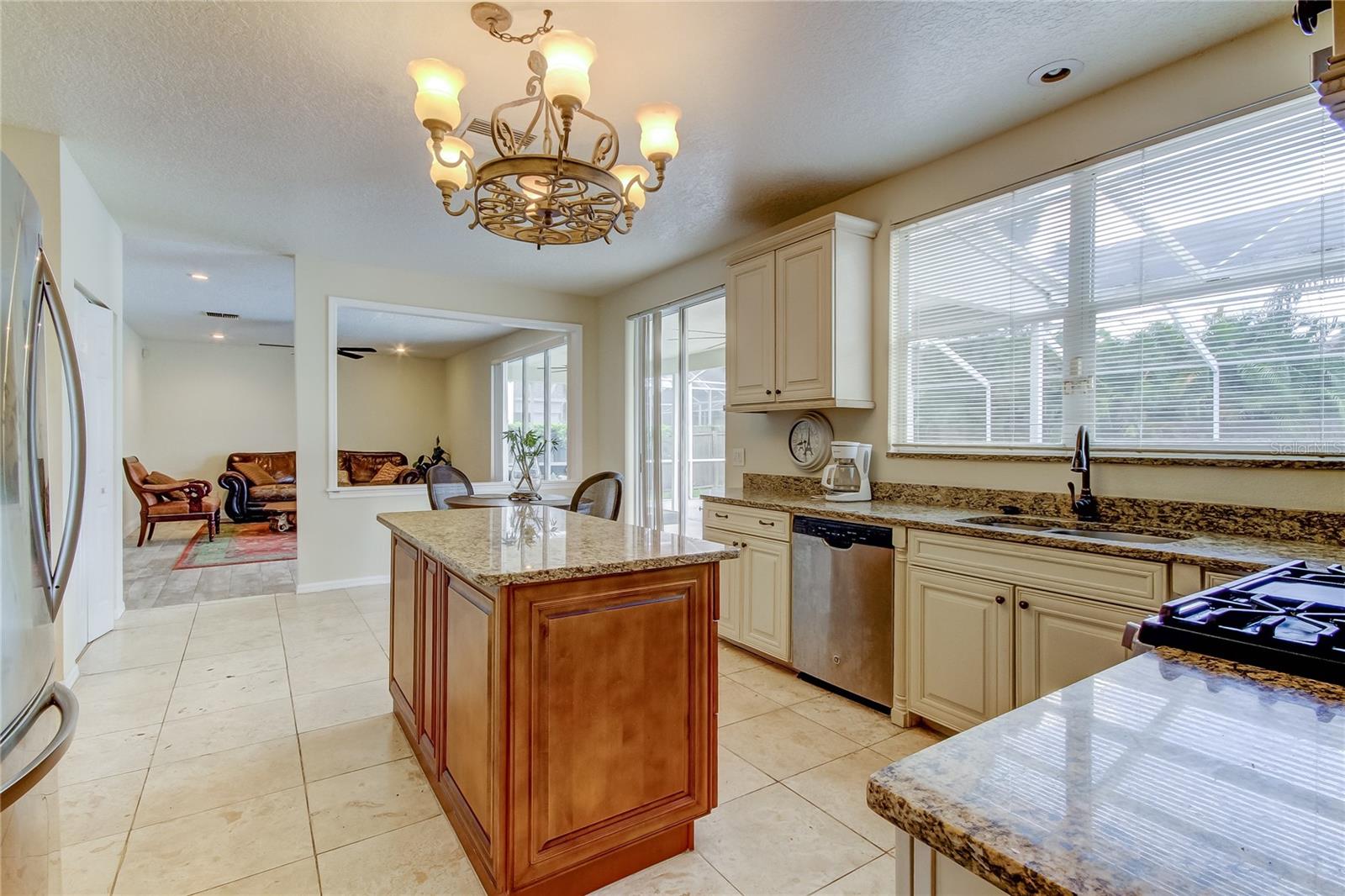 9401 WOODBAY DR, TAMPA, FL, 33626