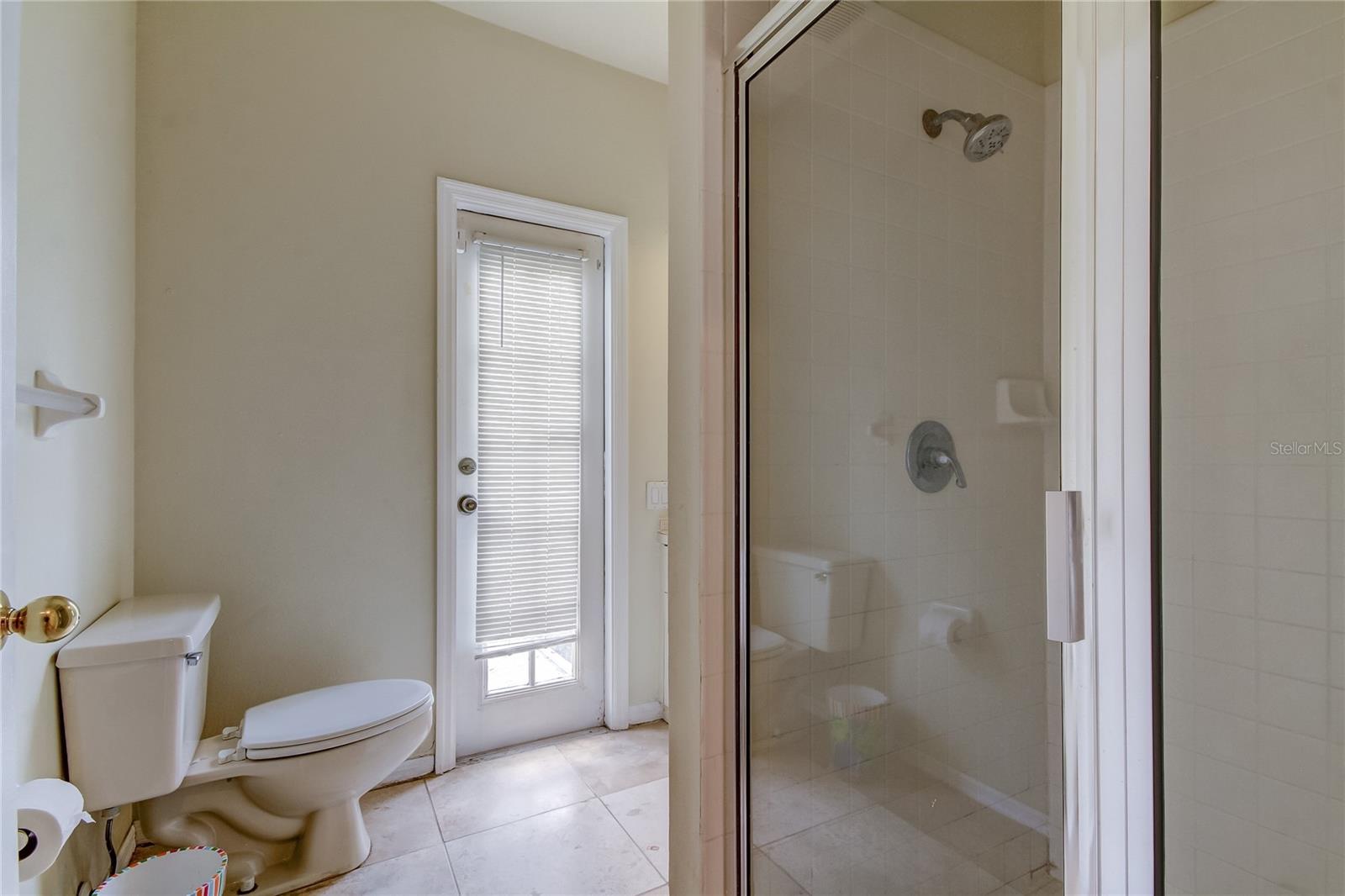 9401 WOODBAY DR, TAMPA, FL, 33626