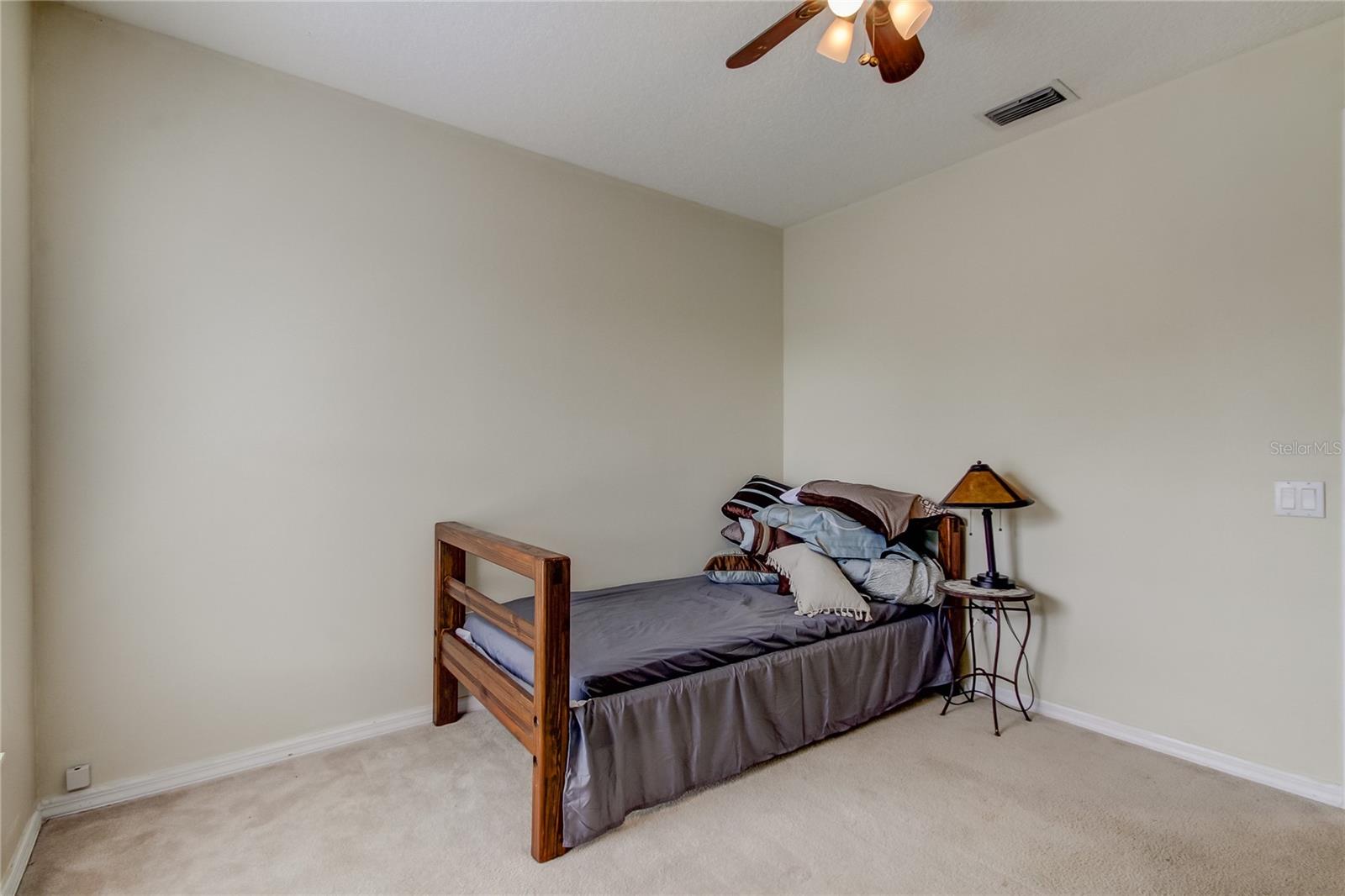 9401 WOODBAY DR, TAMPA, FL, 33626