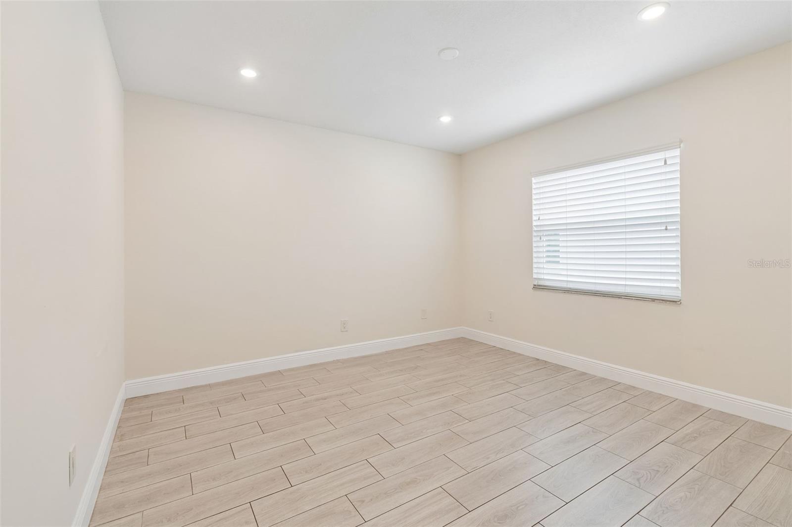 4710 SOUTHBREEZE DR, TAMPA, FL, 33624