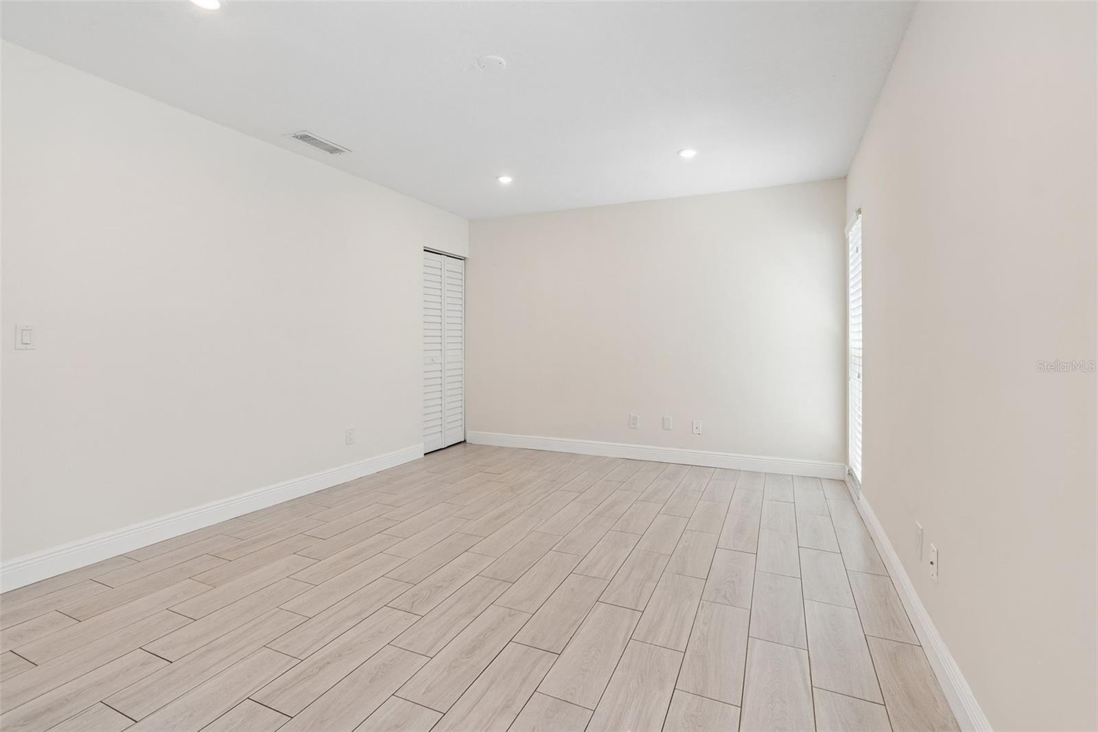 4710 SOUTHBREEZE DR, TAMPA, FL, 33624