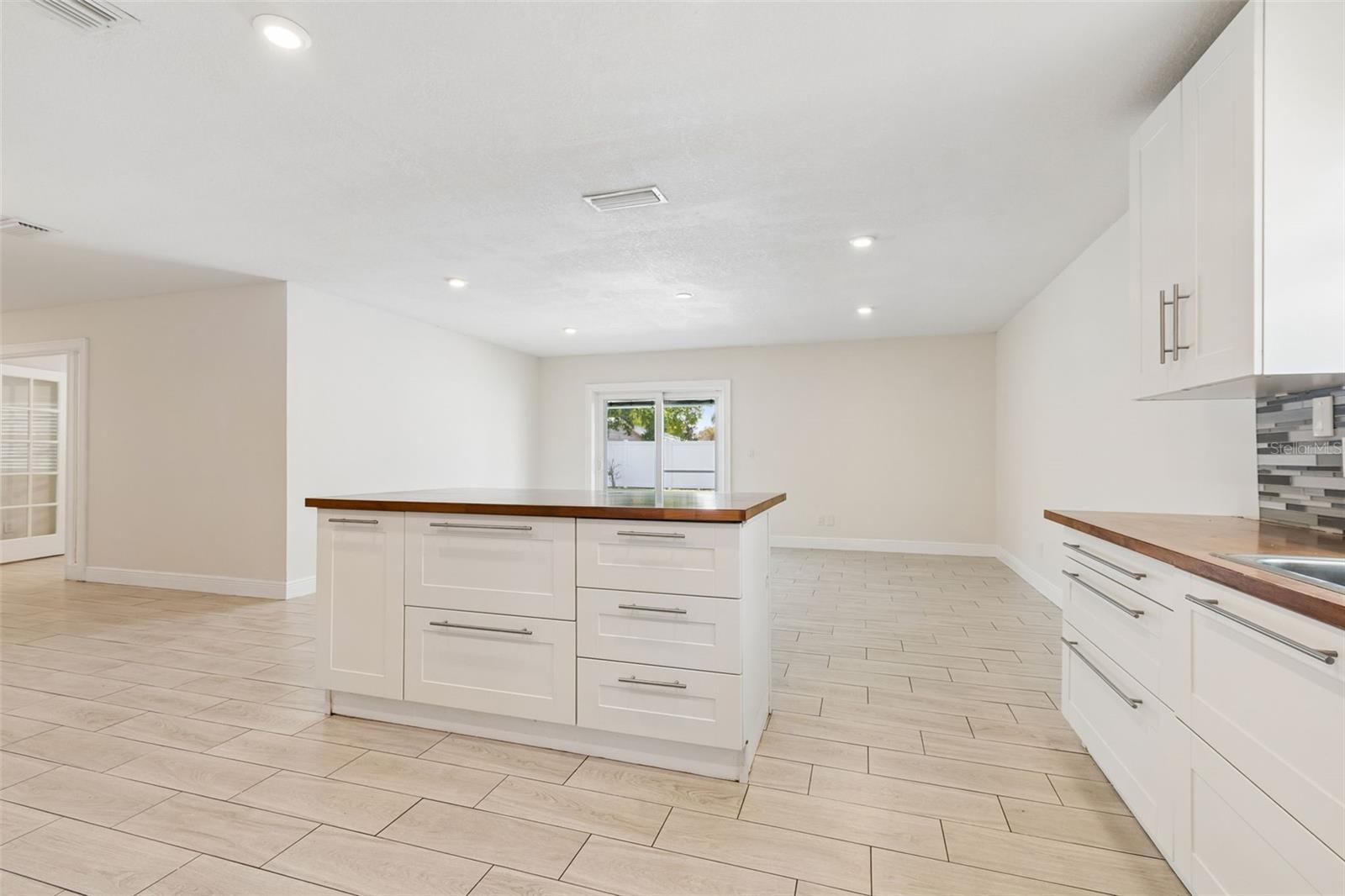 4710 SOUTHBREEZE DR, TAMPA, FL, 33624