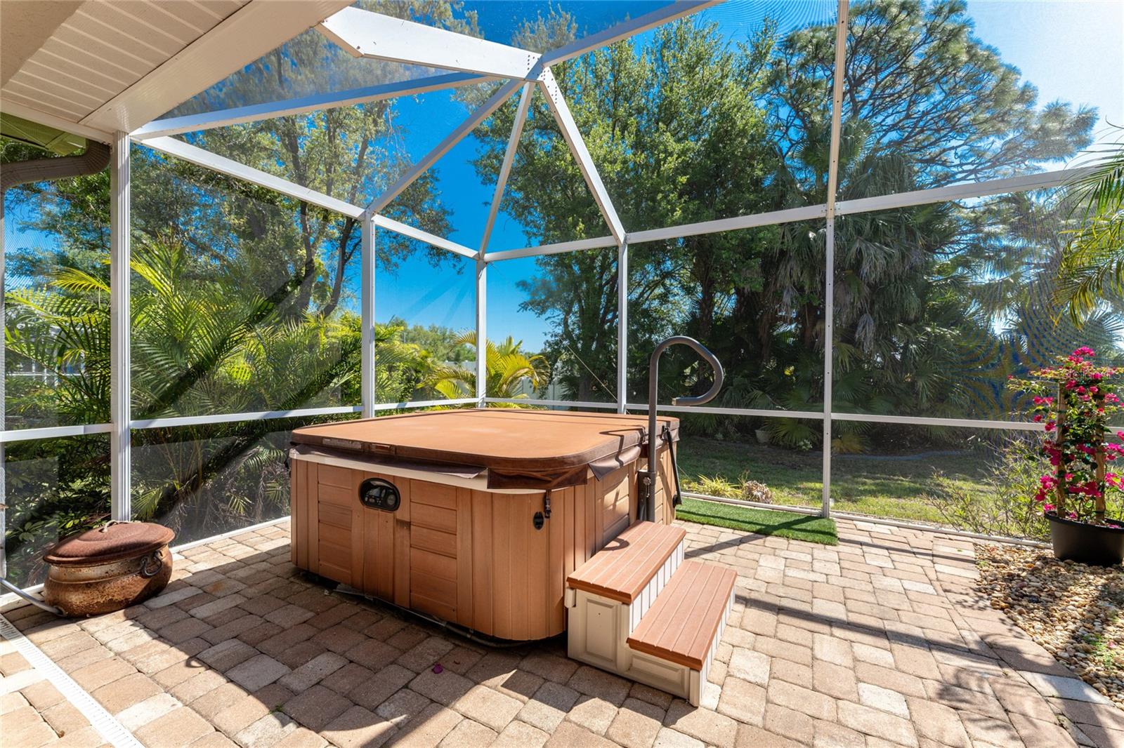 872 CLEAR LAKE DR, ENGLEWOOD, FL, 34223