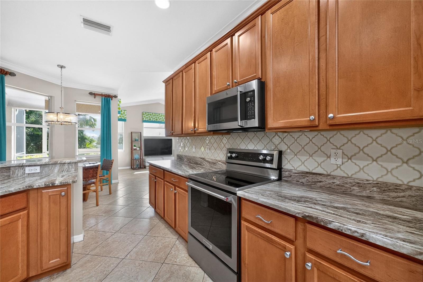 872 CLEAR LAKE DR, ENGLEWOOD, FL, 34223