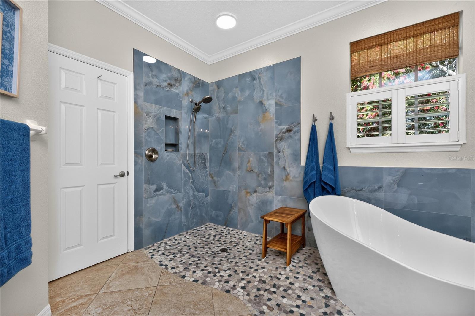 872 CLEAR LAKE DR, ENGLEWOOD, FL, 34223