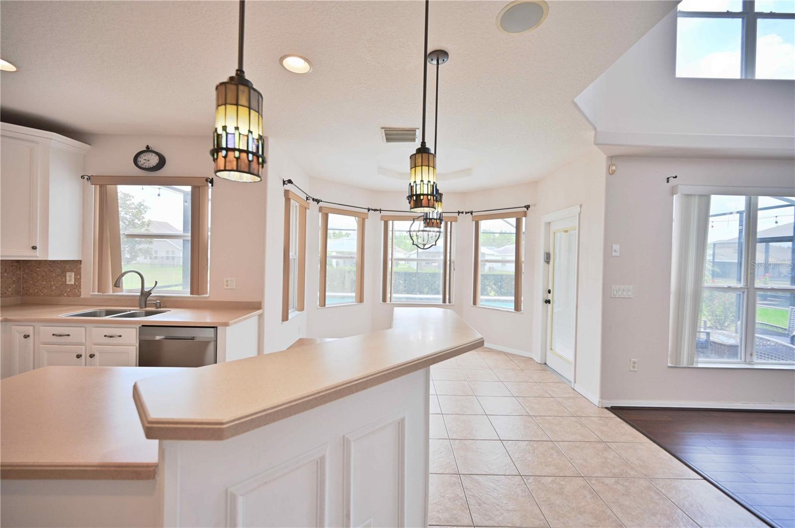 4646 POINTE O WOODS DR, WESLEY CHAPEL, FL, 33543