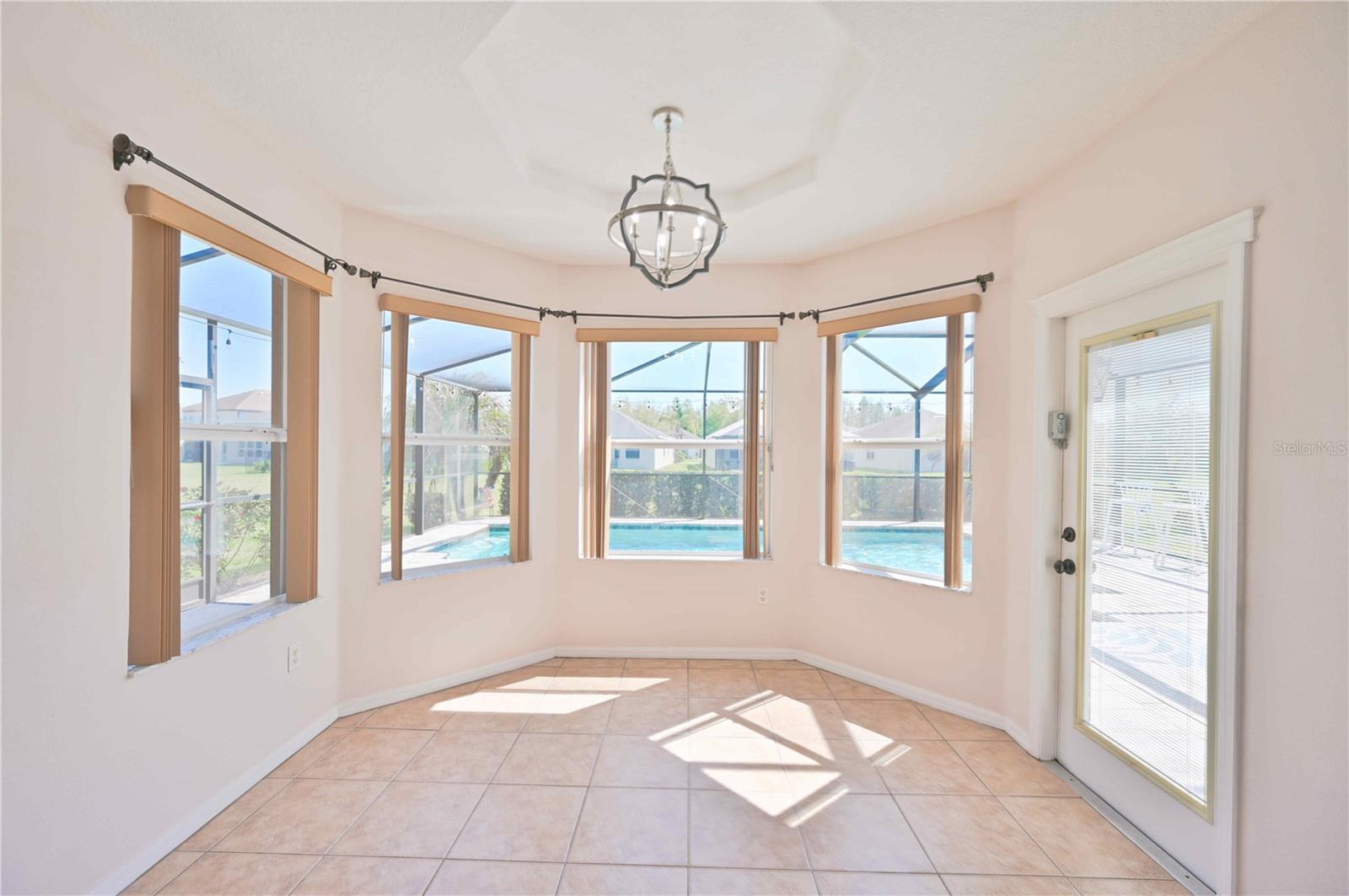 4646 POINTE O WOODS DR, WESLEY CHAPEL, FL, 33543
