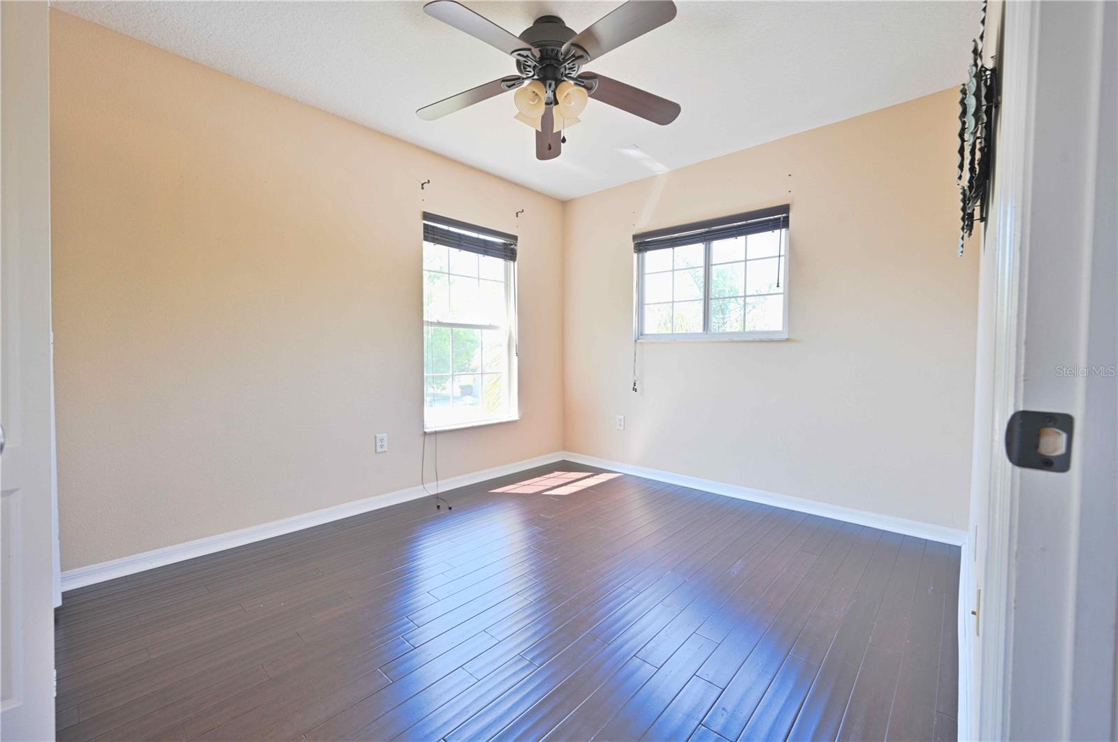 4646 POINTE O WOODS DR, WESLEY CHAPEL, FL, 33543