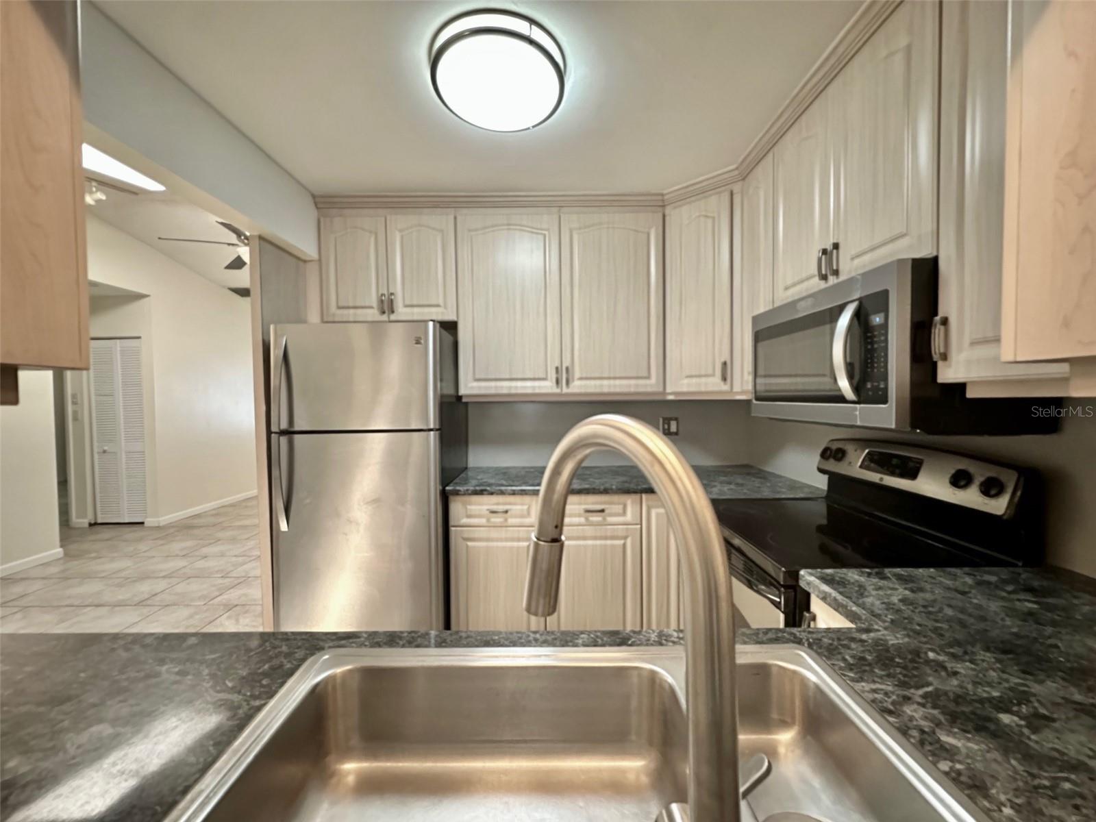9099 108TH AVE, SEMINOLE, FL, 33777