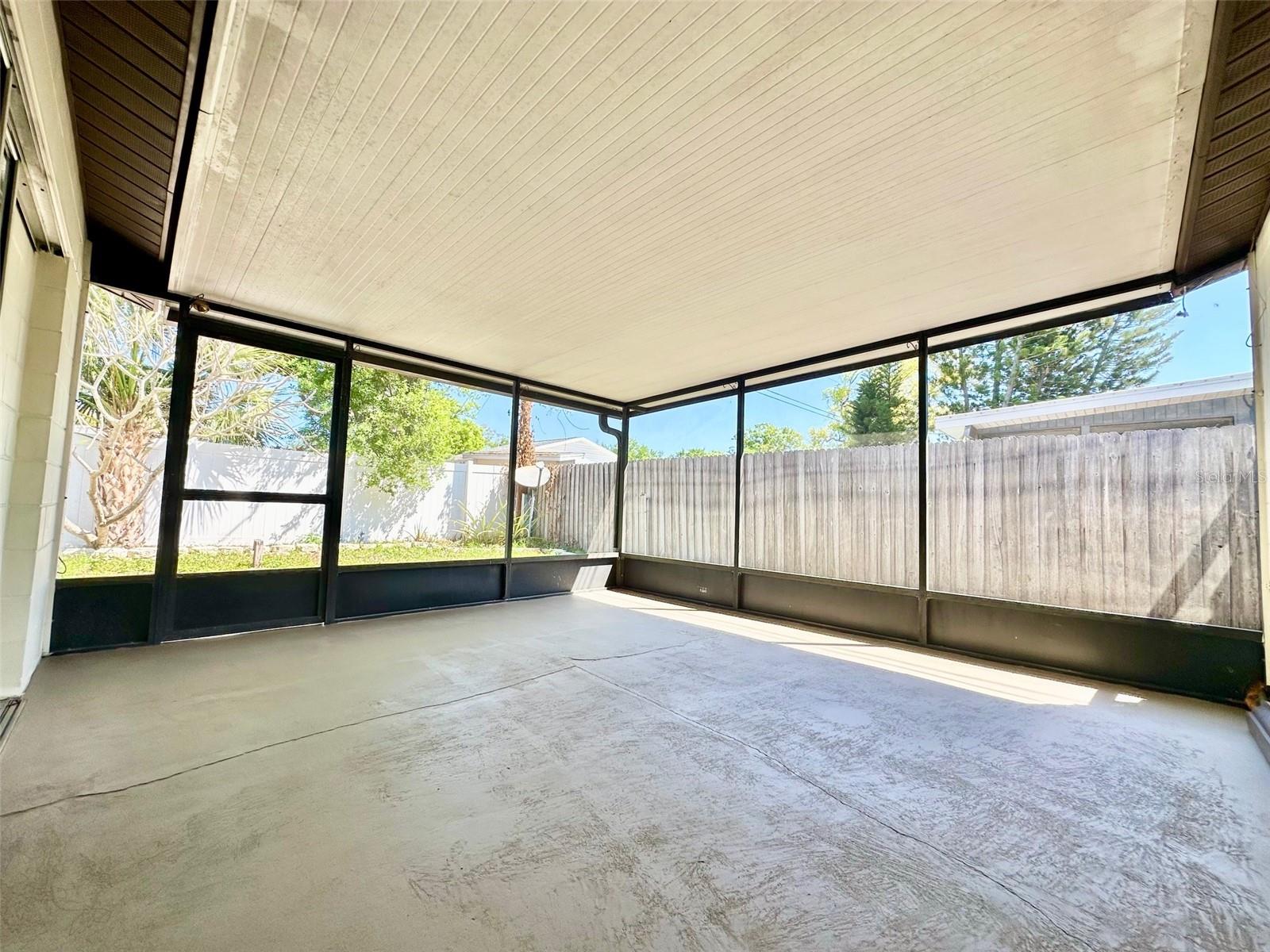 9099 108TH AVE, SEMINOLE, FL, 33777