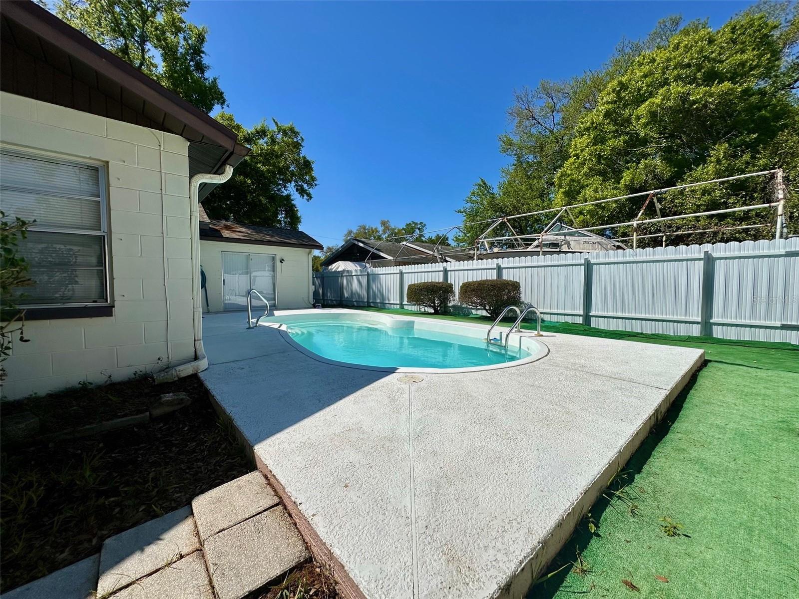 9099 108TH AVE, SEMINOLE, FL, 33777
